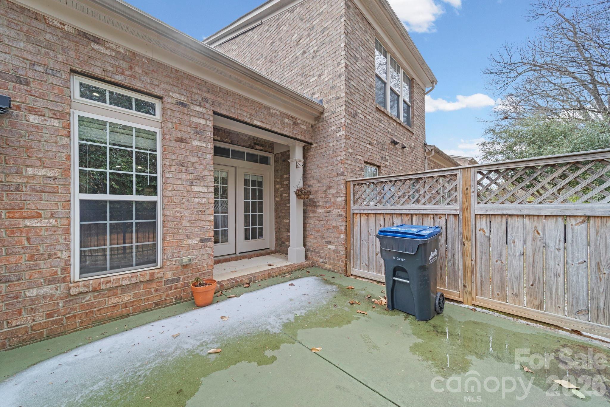 Park South Station - Residential