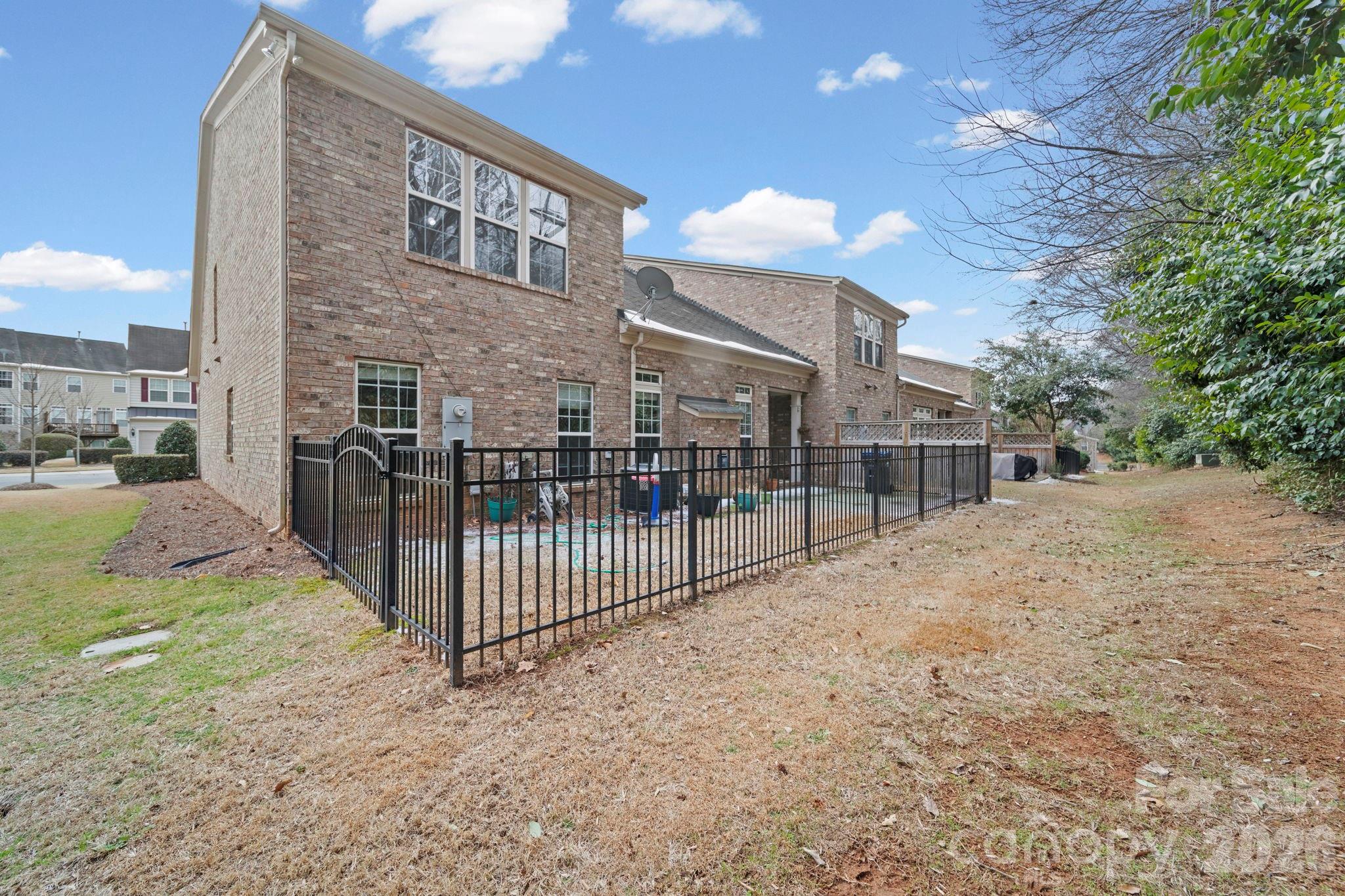 Park South Station - Residential