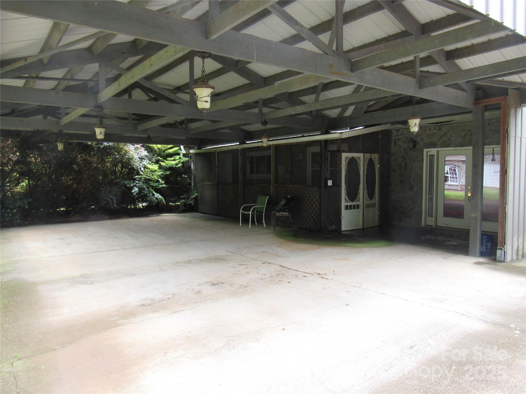 3838 Cliffside Road