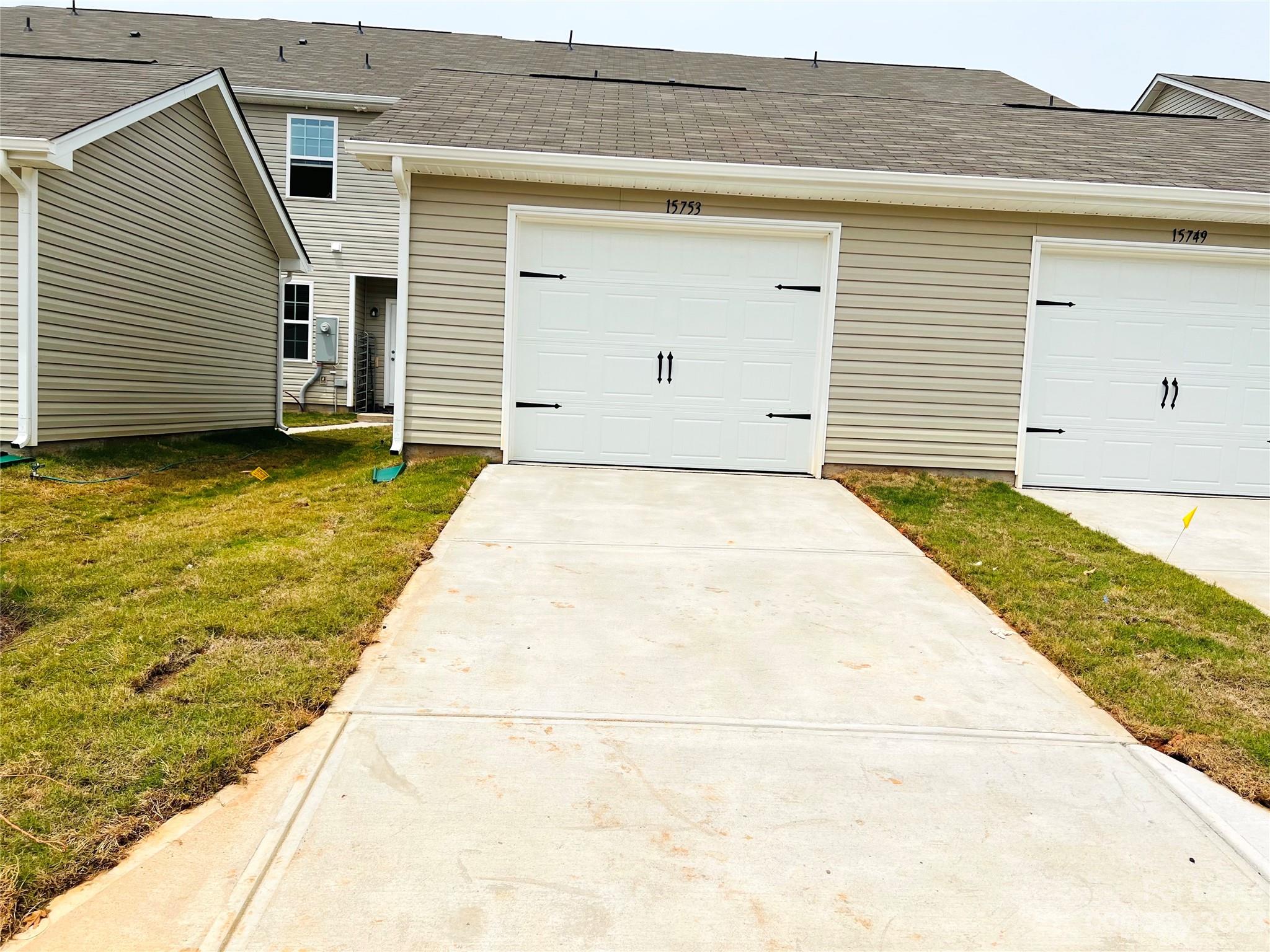 Chateau - Residential Lease