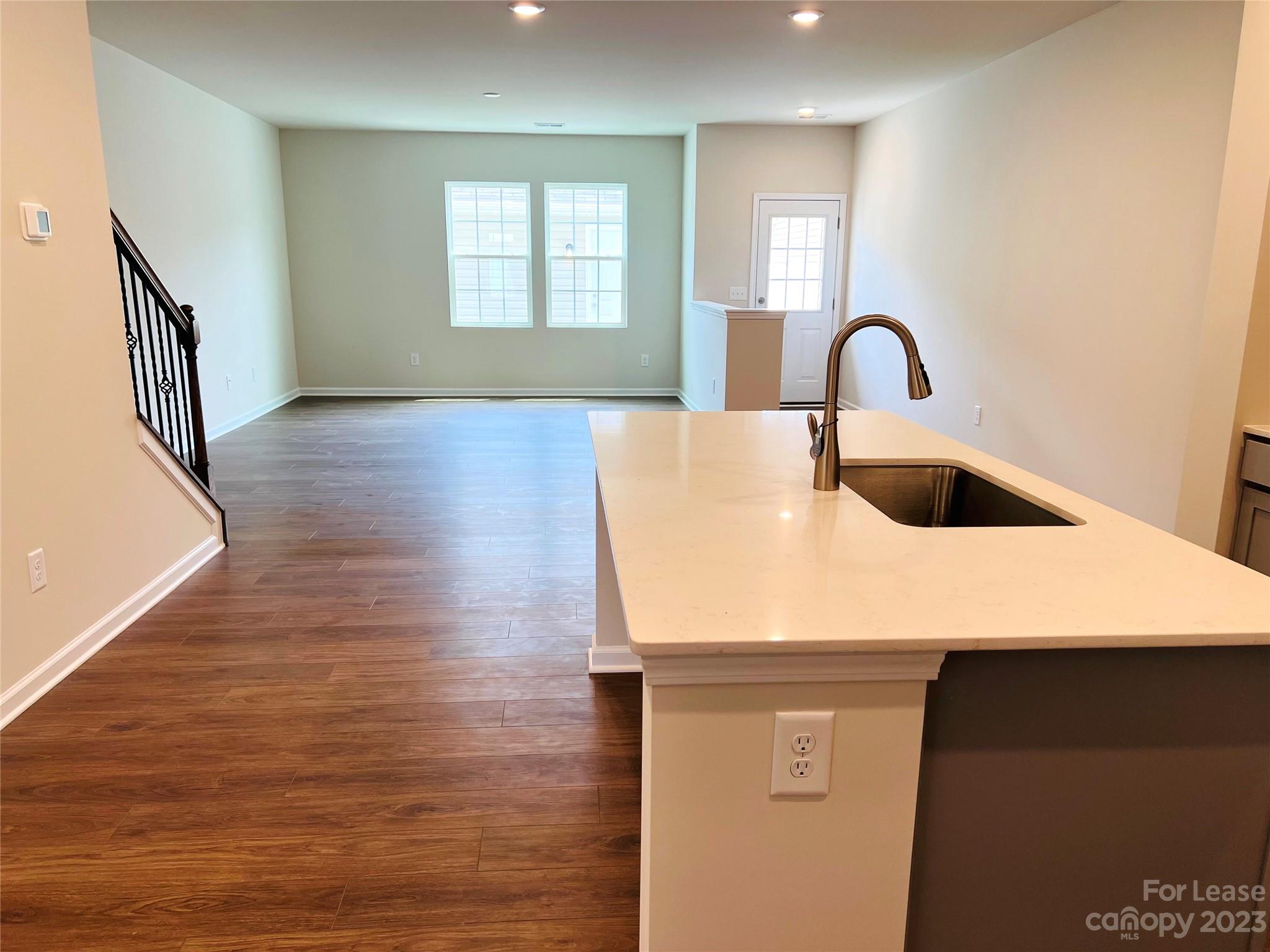 Chateau - Residential Lease