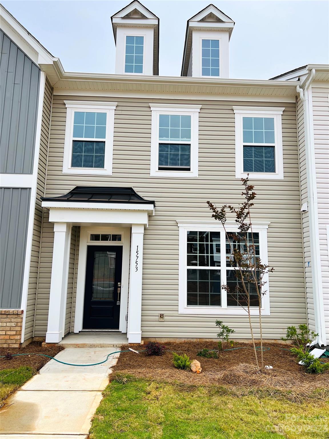 Chateau - Residential Lease