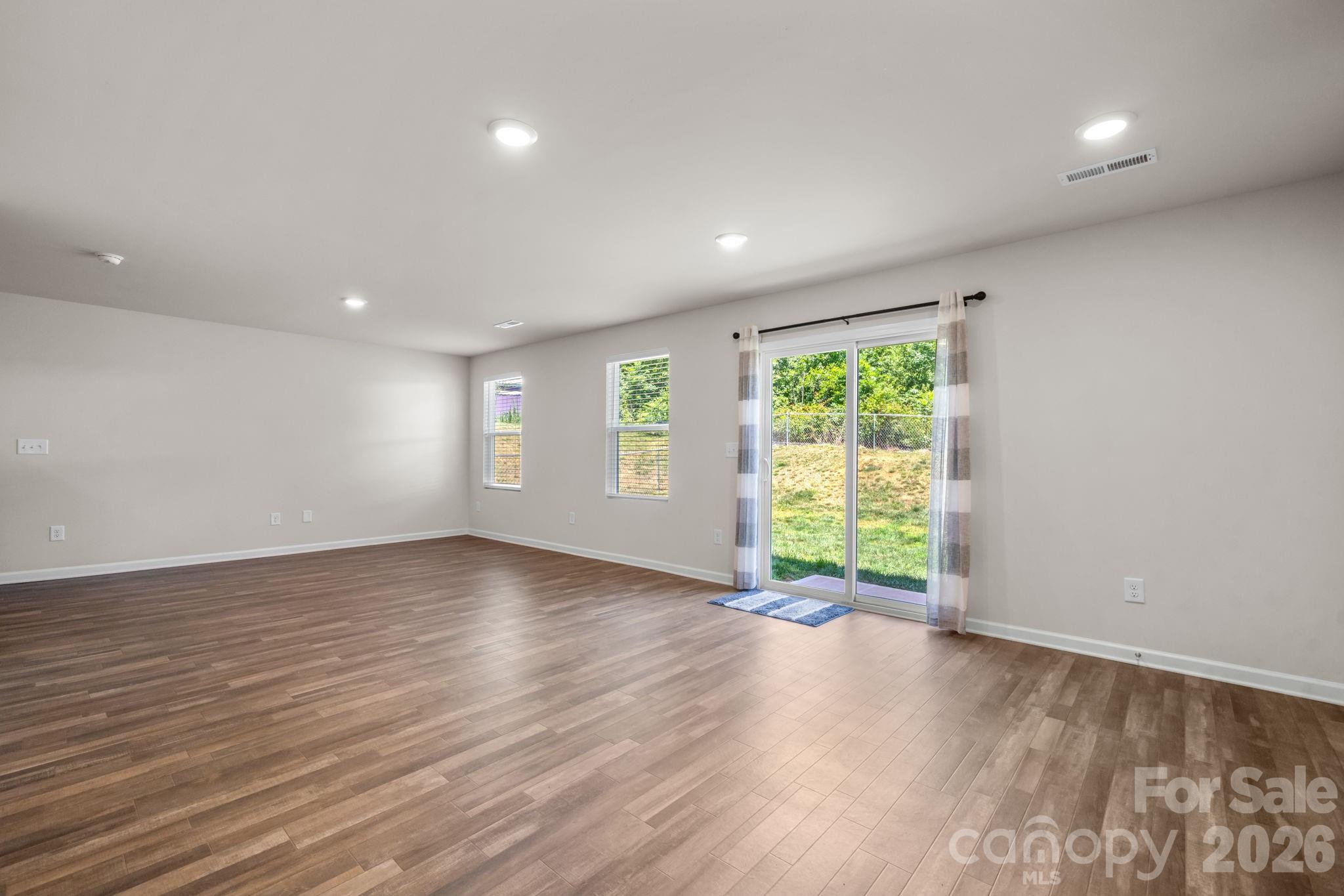 1262 Reid Court