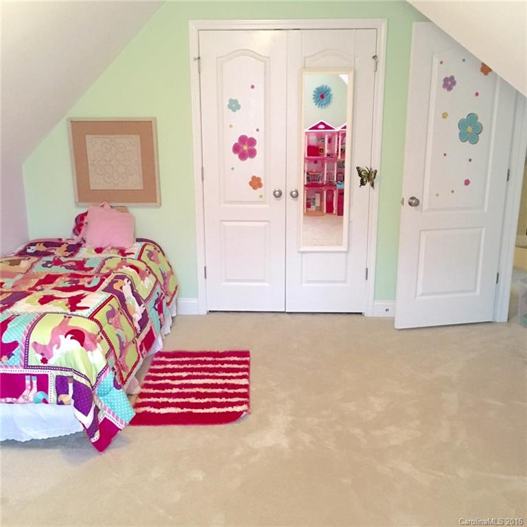 Forest Lakes II - Residential