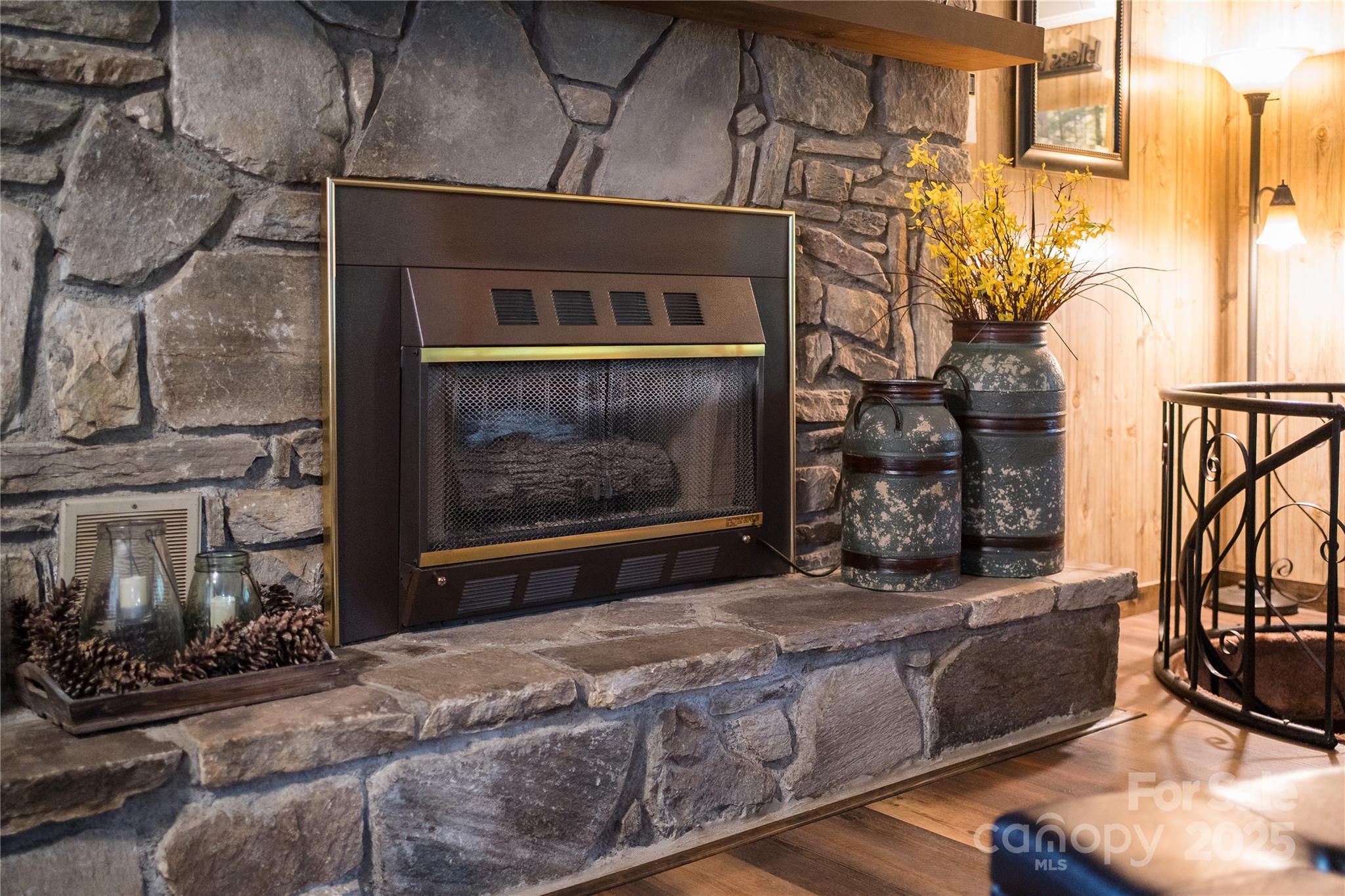 Knob Hill - Residential