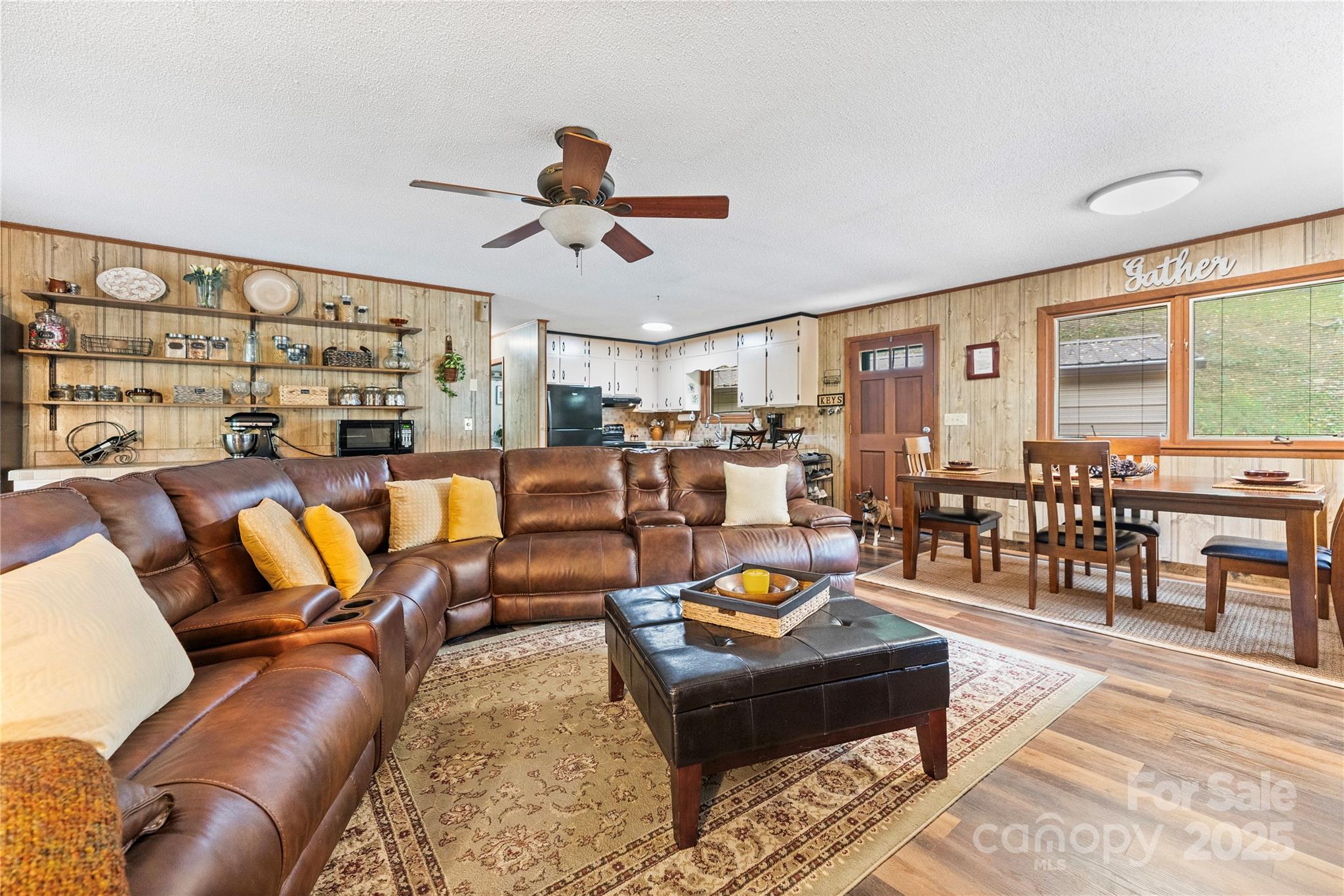 Knob Hill - Residential