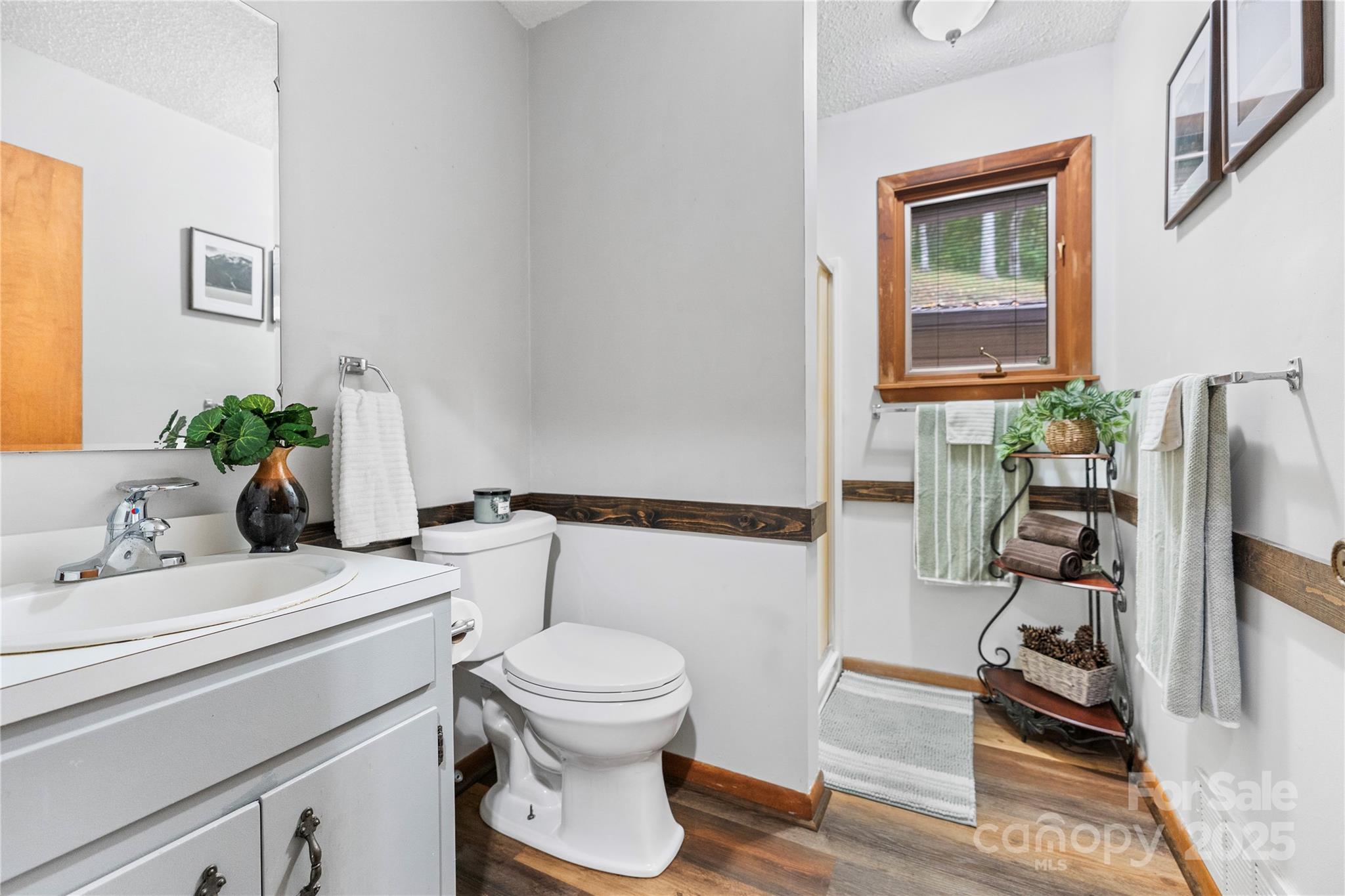 Knob Hill - Residential