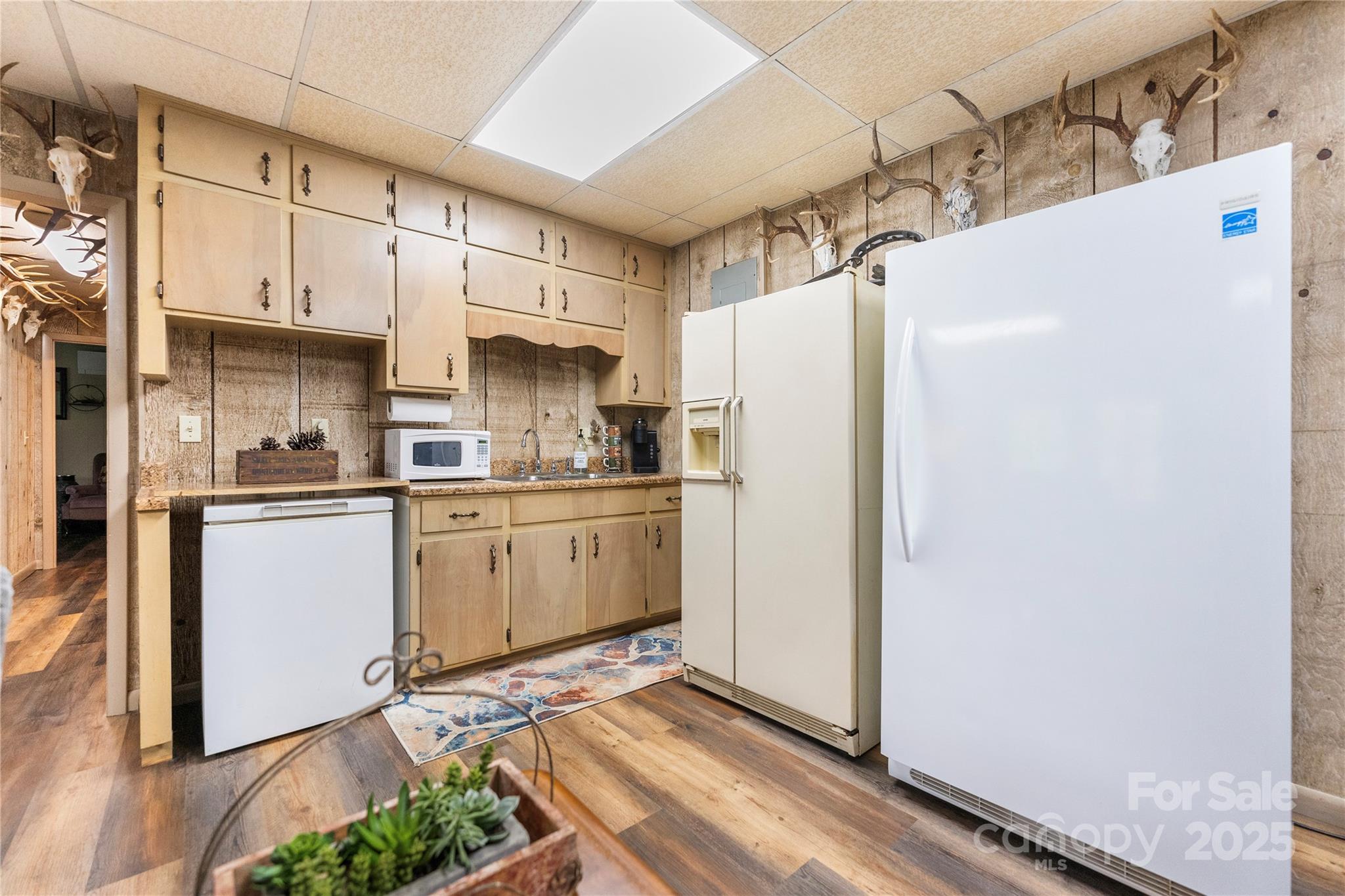 Knob Hill - Residential