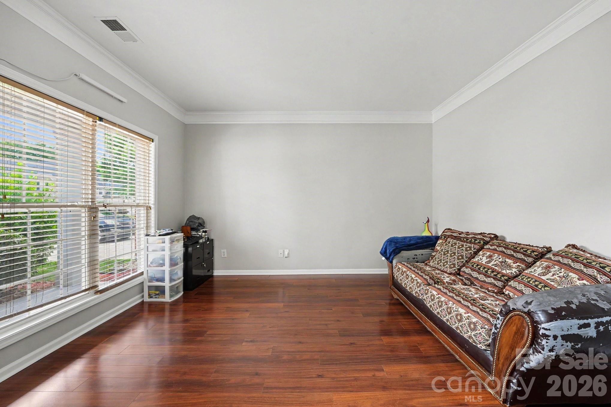 1583 Duckhorn Street NW