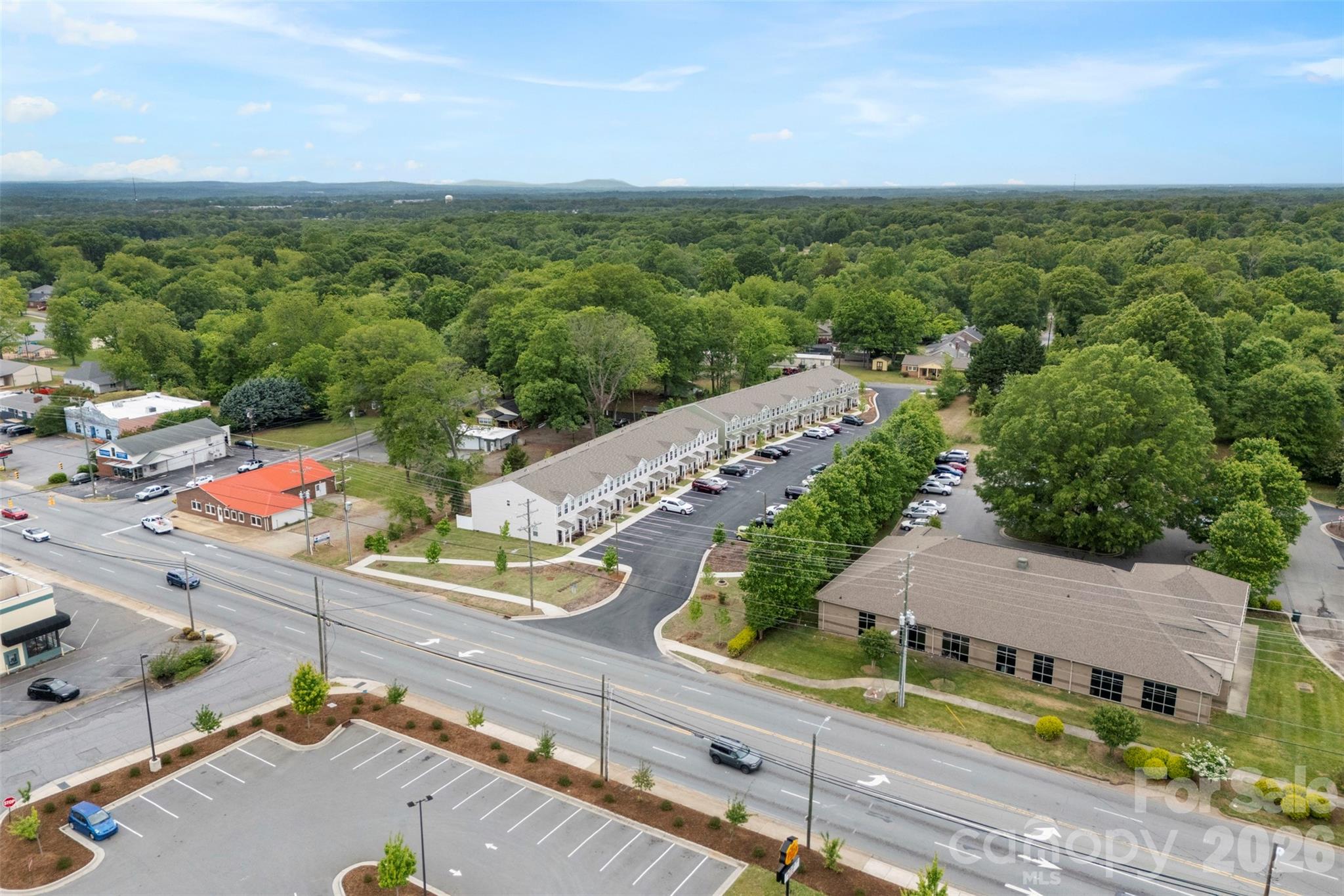 LITHIA TOWNHOMES - Residential