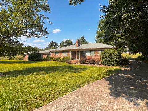 1243 Cox Mill Road Concord NC 28027