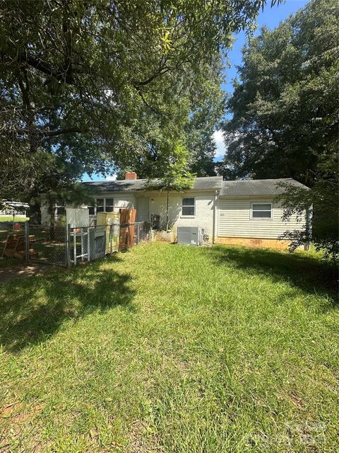 2601 Eastway Drive Charlotte NC 28205