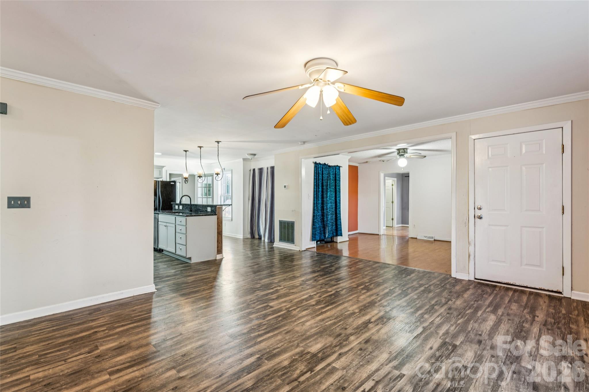 107 S Hambley Street