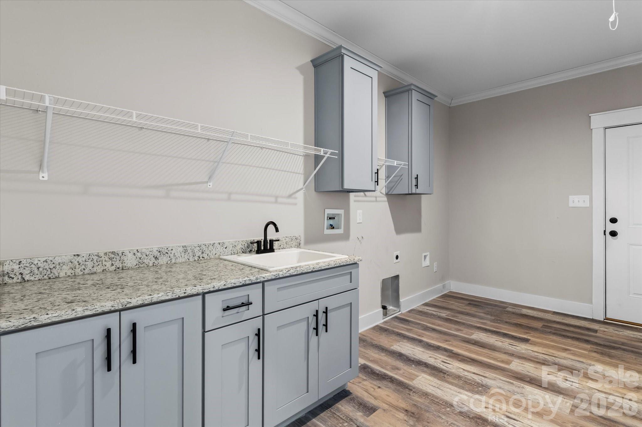 Mitchell Aire - Residential