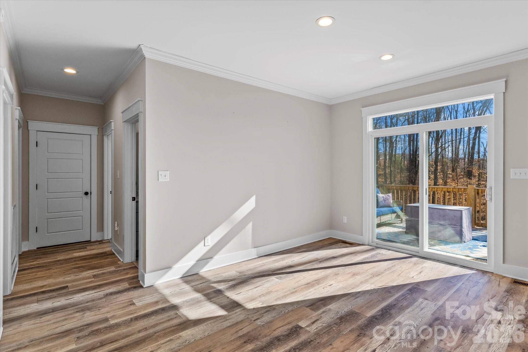 Mitchell Aire - Residential