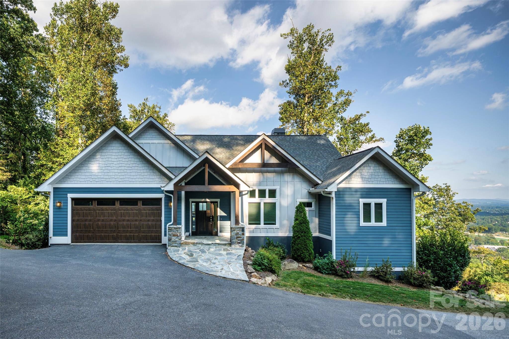 98 Rock Cliff Way