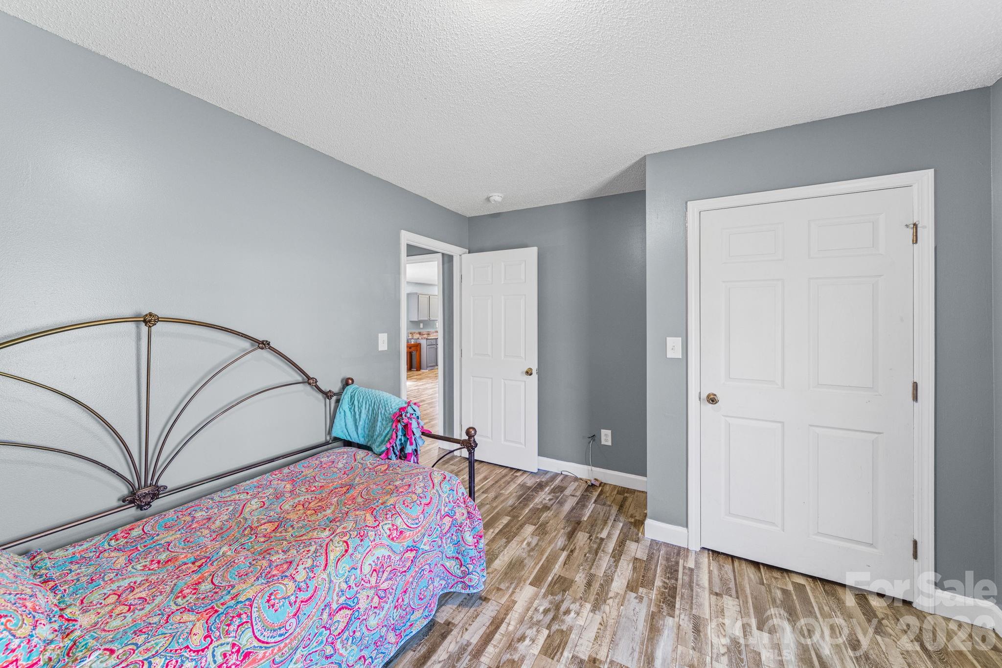 Shadow Oaks - Residential