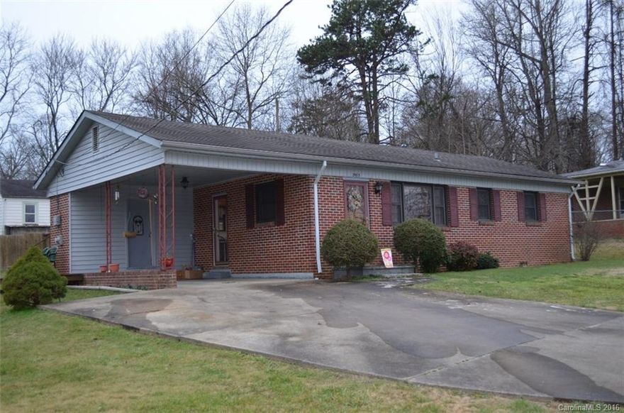 Well kept home in Longview. All brick 3BR/1BA with carport & detached garage. Only one step into the house from carport. Includes all kitchen appliances. Hardly any through traffic on this street. Additional lot included with water and sewer taps in place. Convenience with nearby shopping, dining and entertainment. Won't last long, well priced!