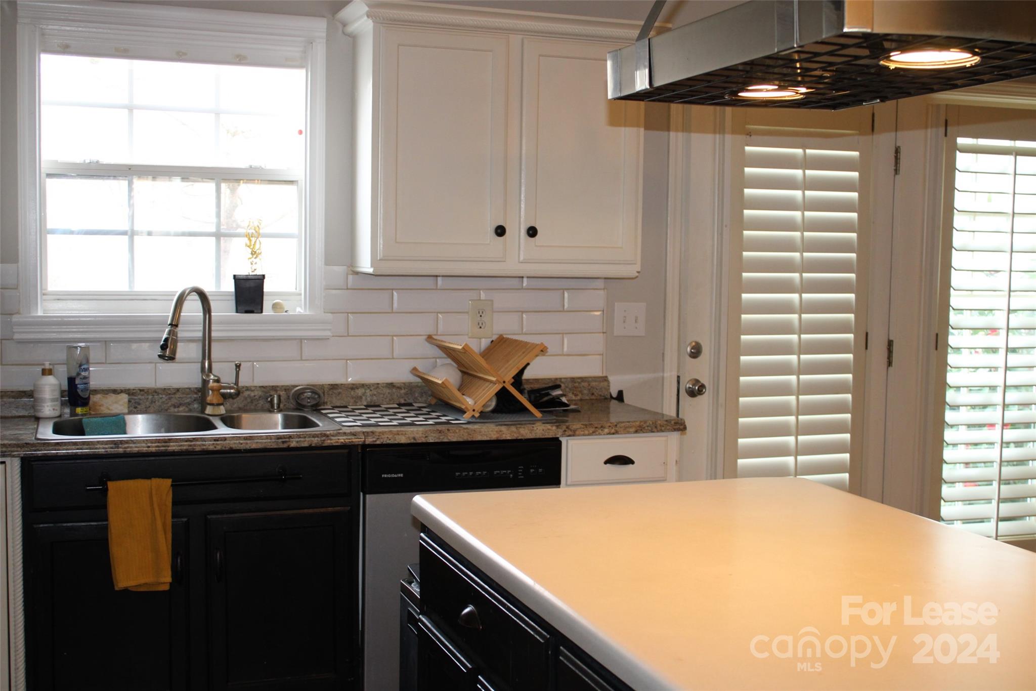 Oakhurst - Residential Lease