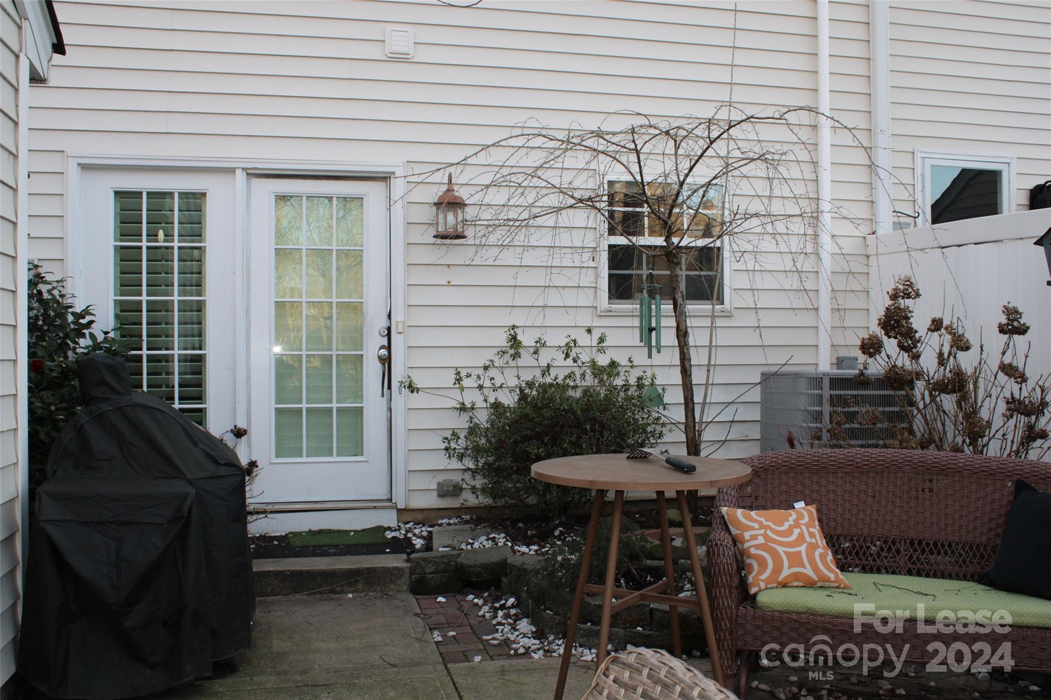 Oakhurst - Residential Lease