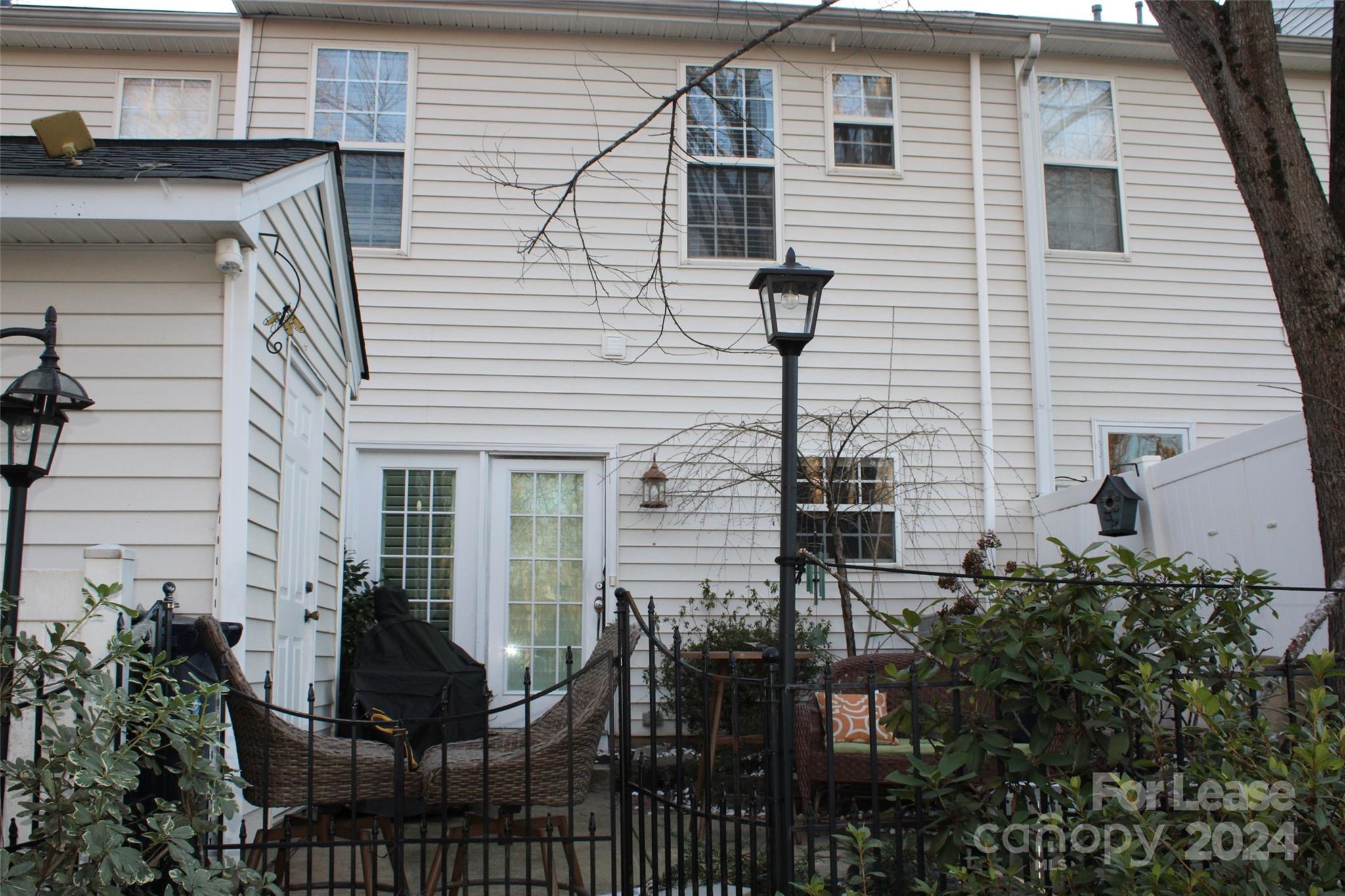 Oakhurst - Residential Lease