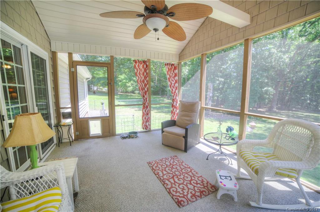 Country Oaks - Residential