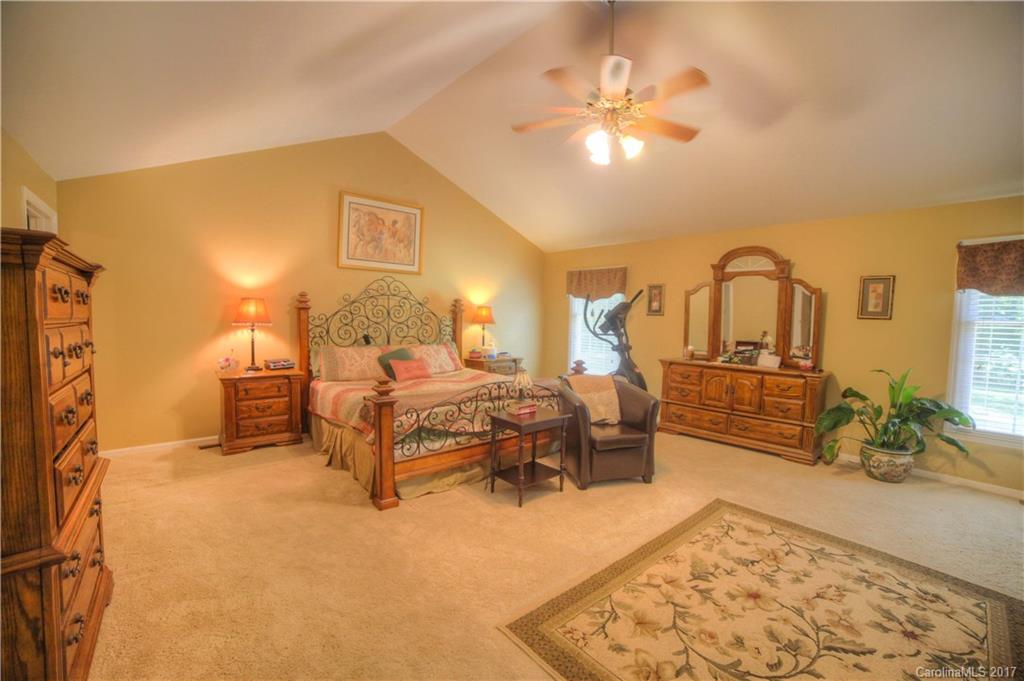 Country Oaks - Residential