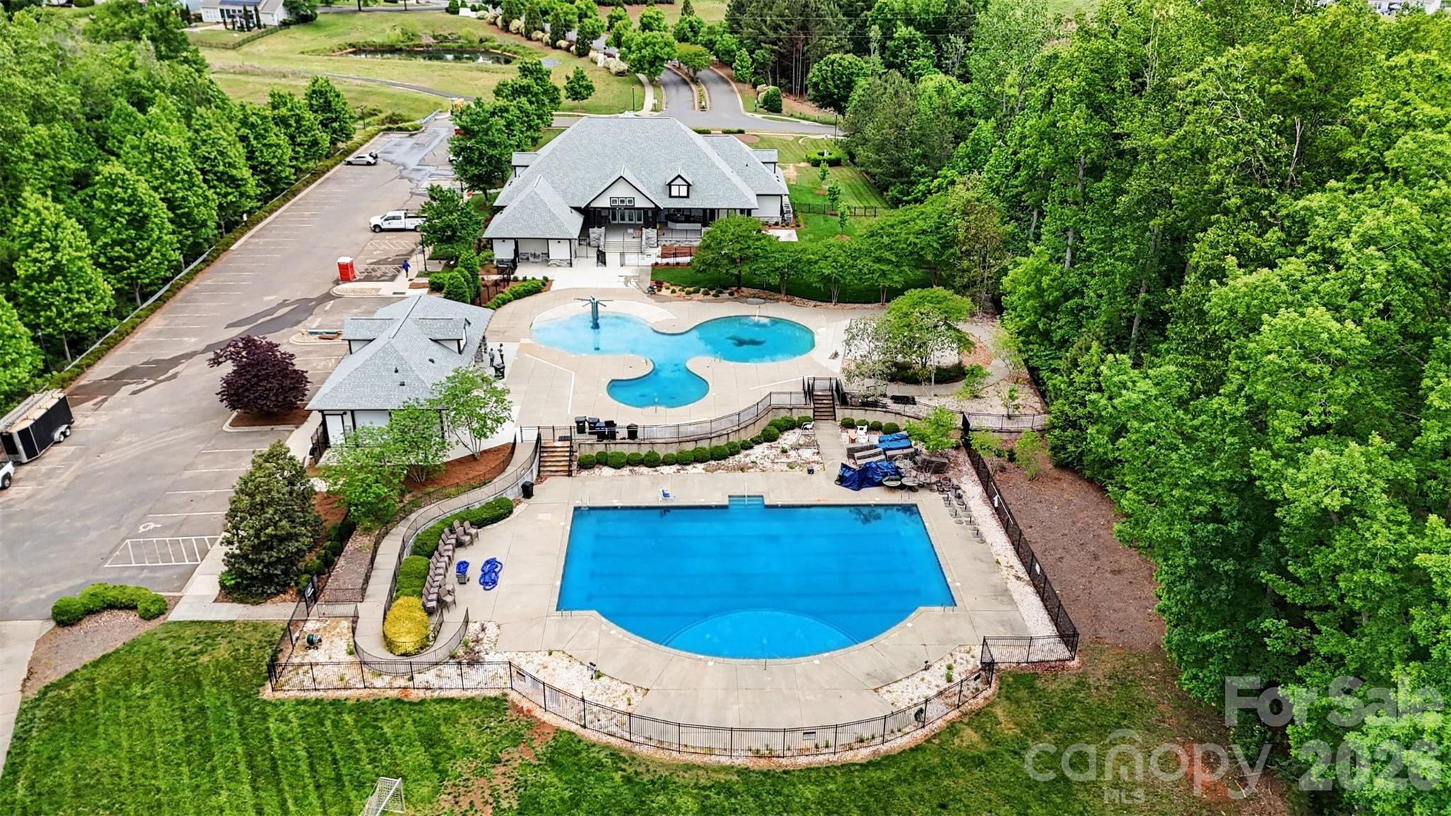 The Vineyards on Lake Wylie - Residential