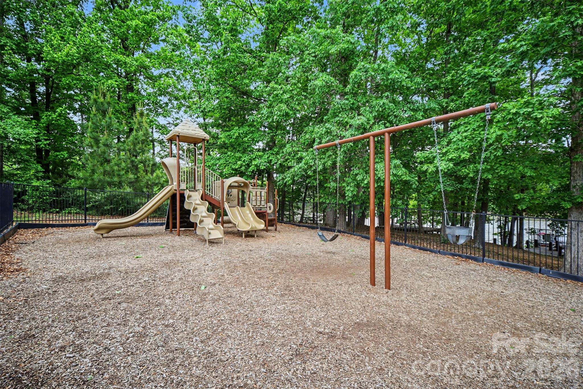 The Vineyards on Lake Wylie - Residential