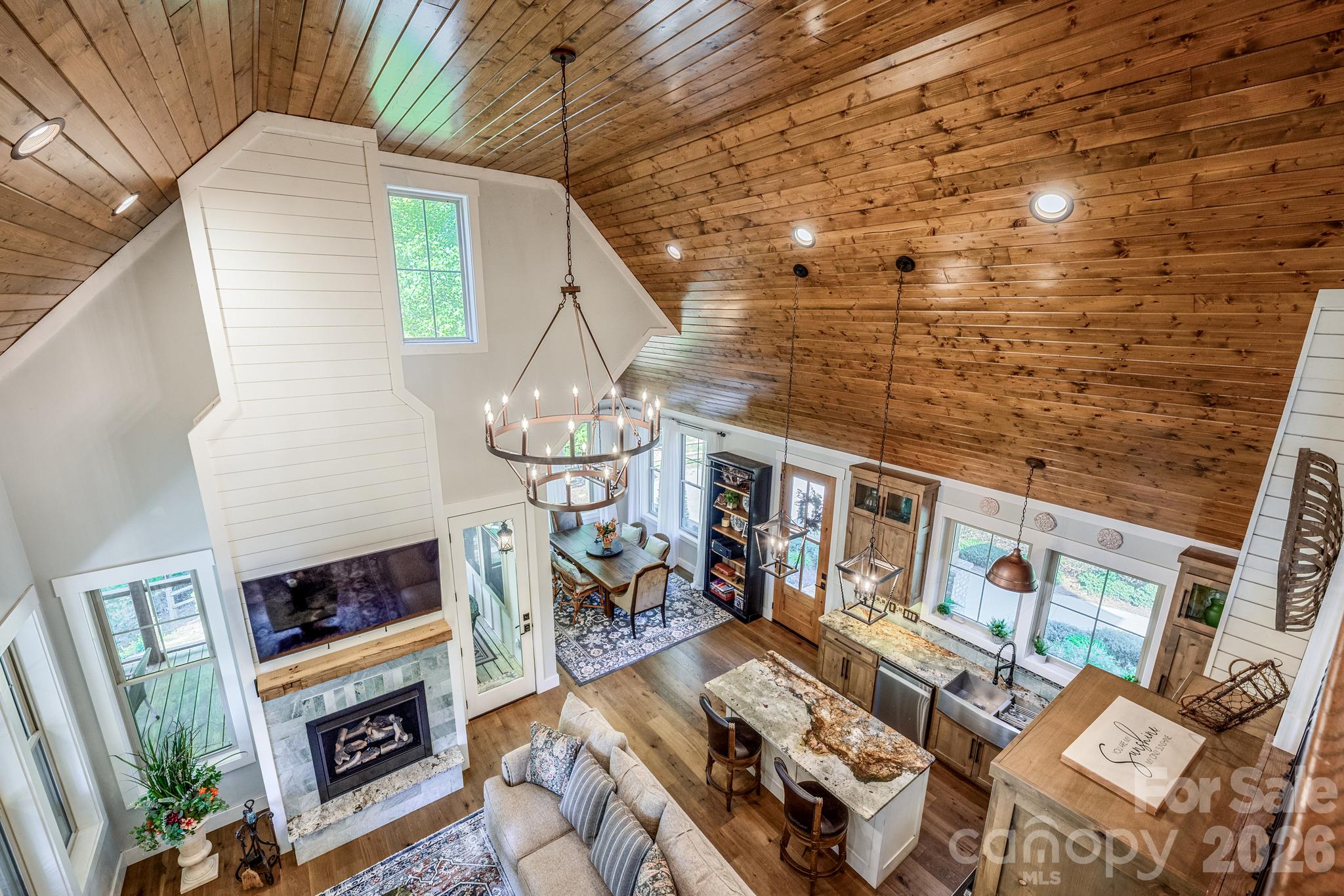 1285 Saunders Drive
