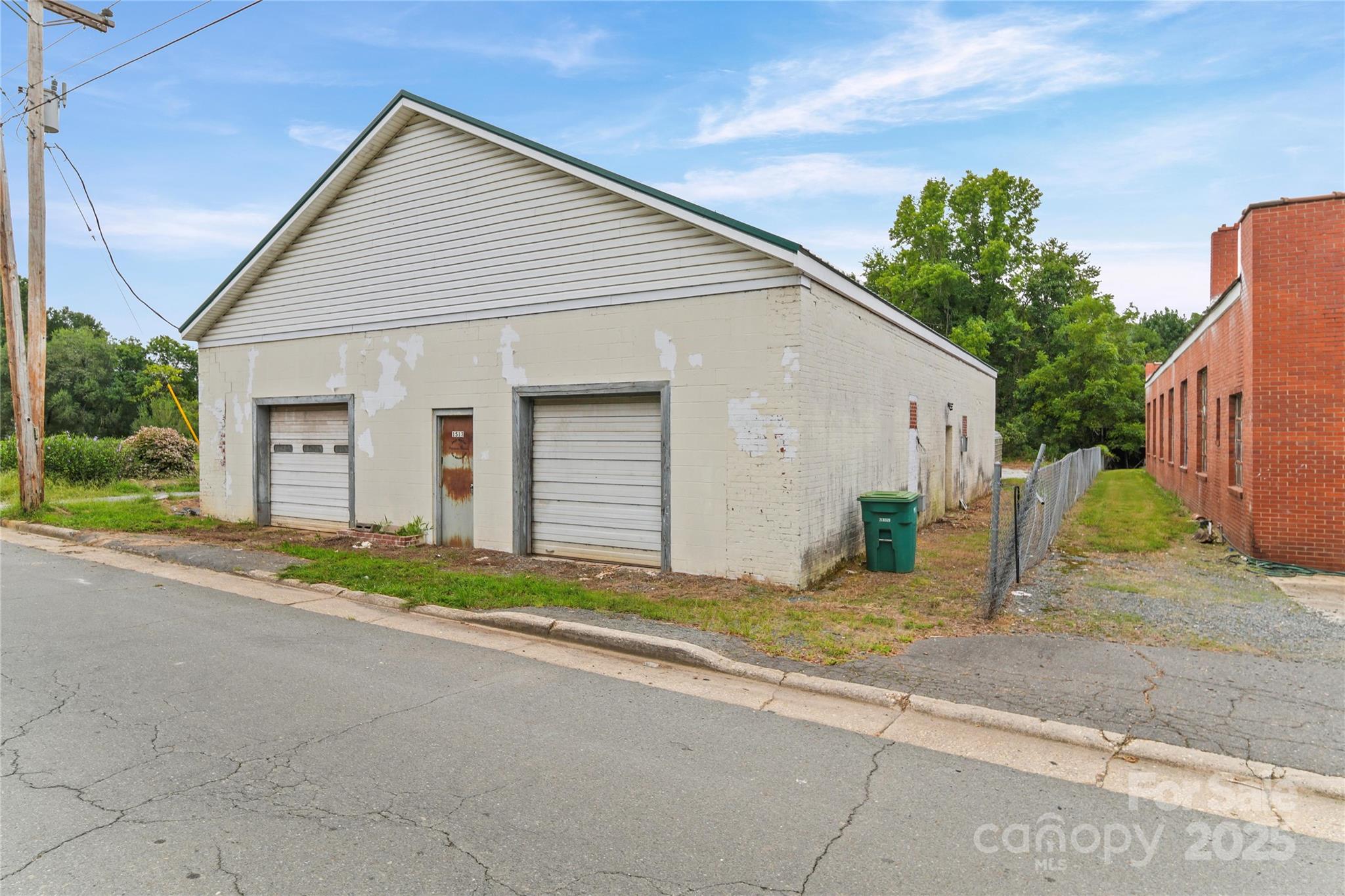 1513 Salisbury Avenue