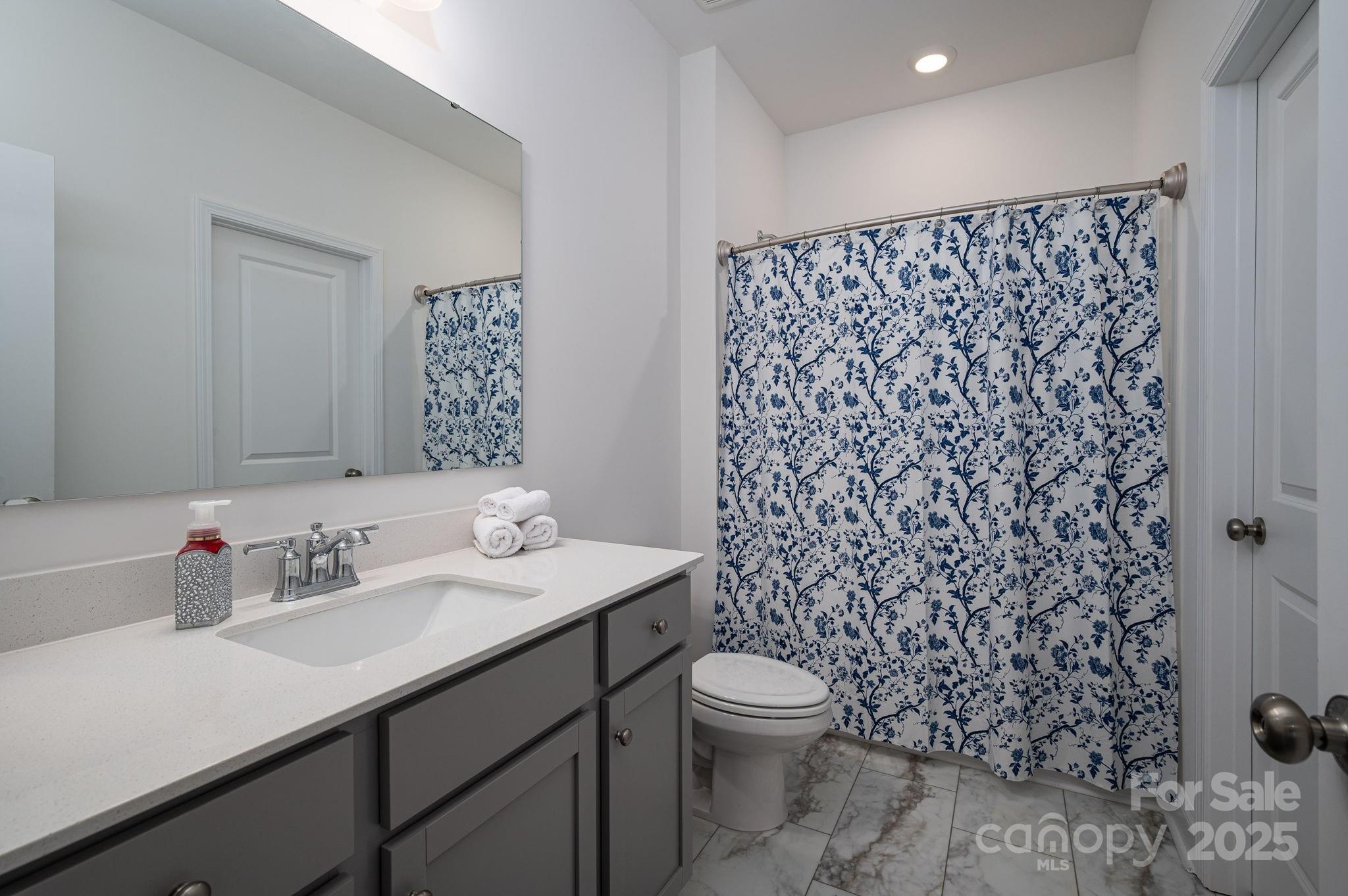 Troutman, North Carolina 28166, United States, 5 Bedrooms Bedrooms, ,4 BathroomsBathrooms,Residential,Active,143390