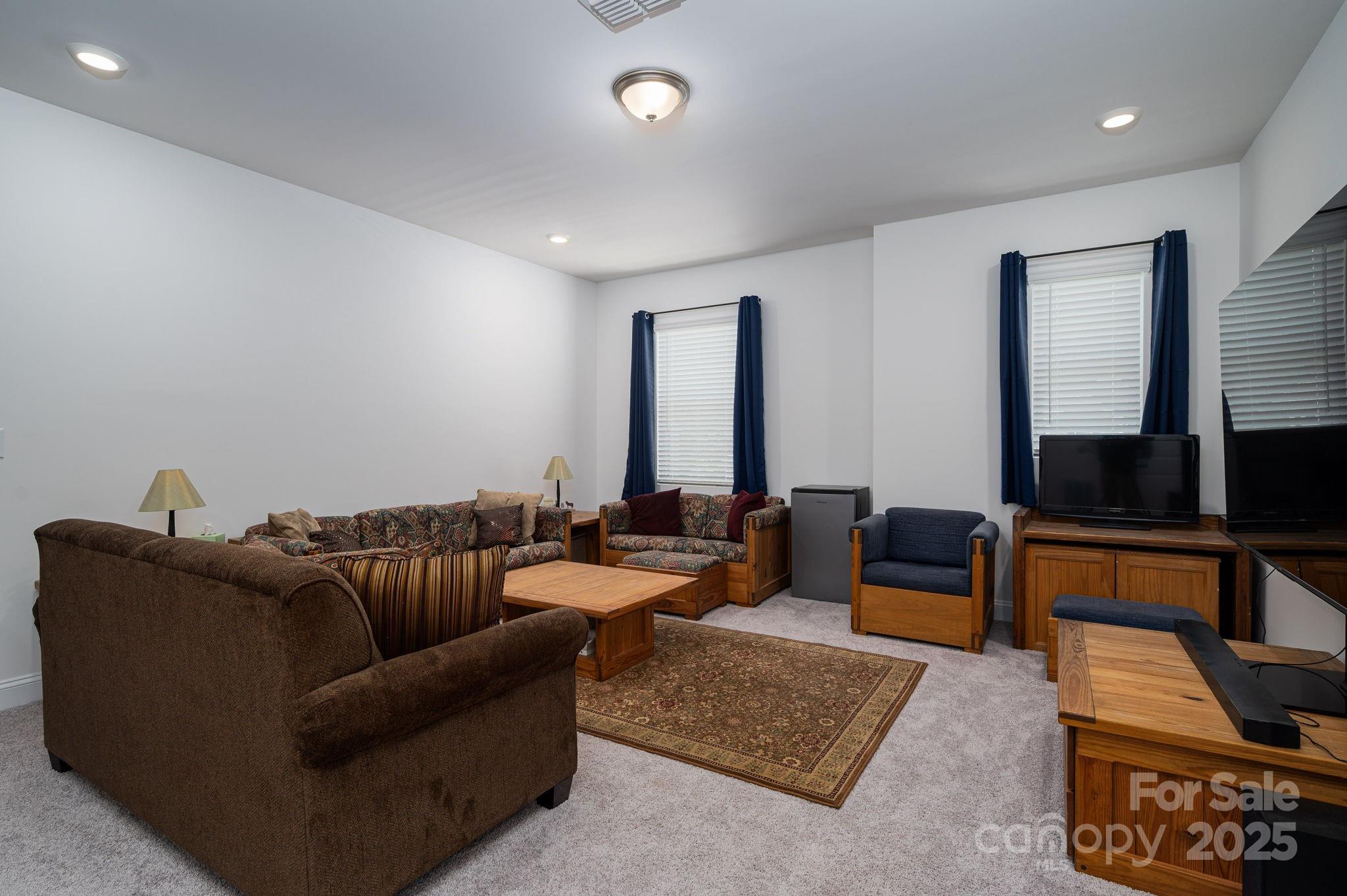 Troutman, North Carolina 28166, United States, 5 Bedrooms Bedrooms, ,4 BathroomsBathrooms,Residential,Active,143390