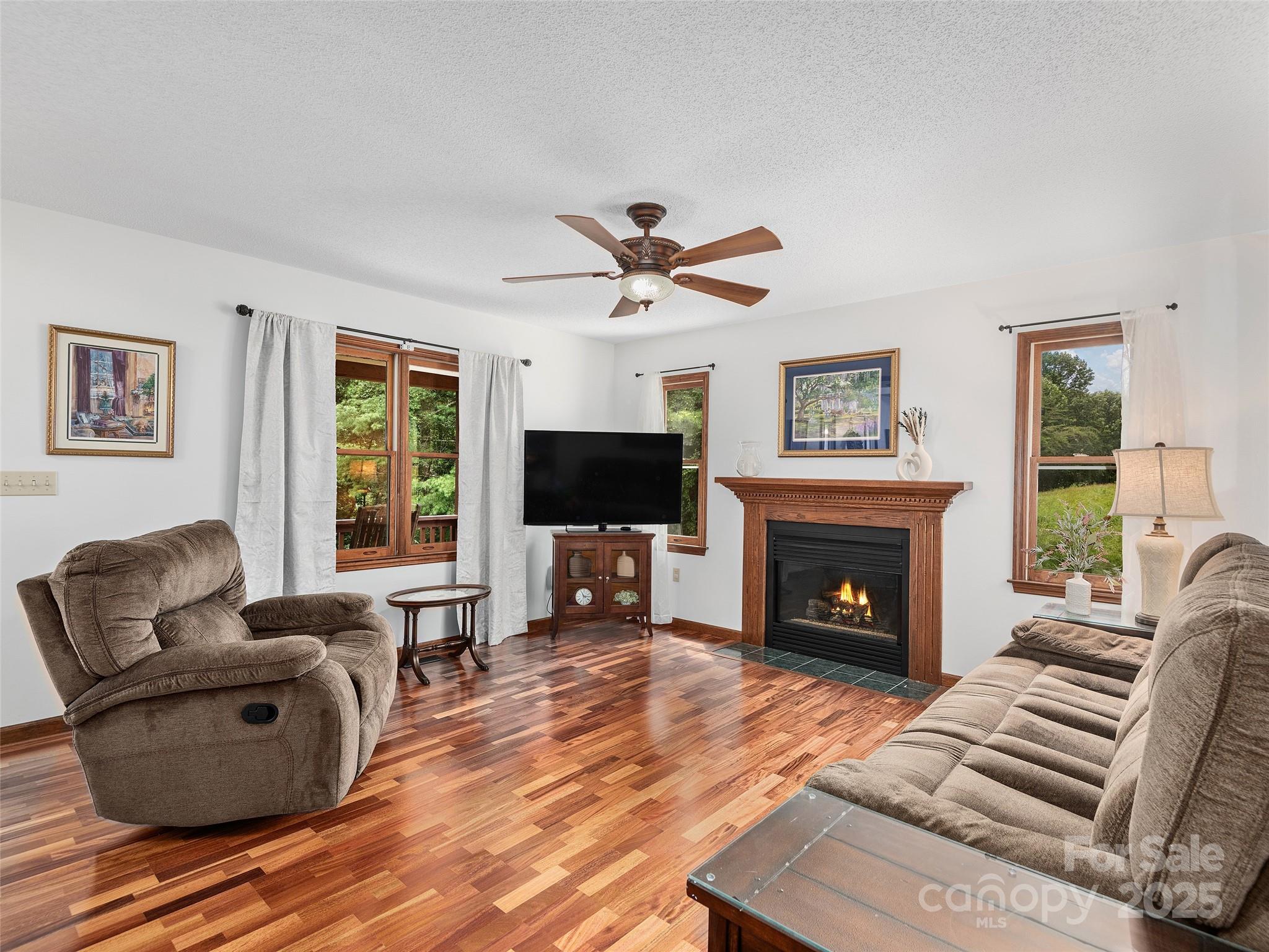 17 Meadow Brook Drive