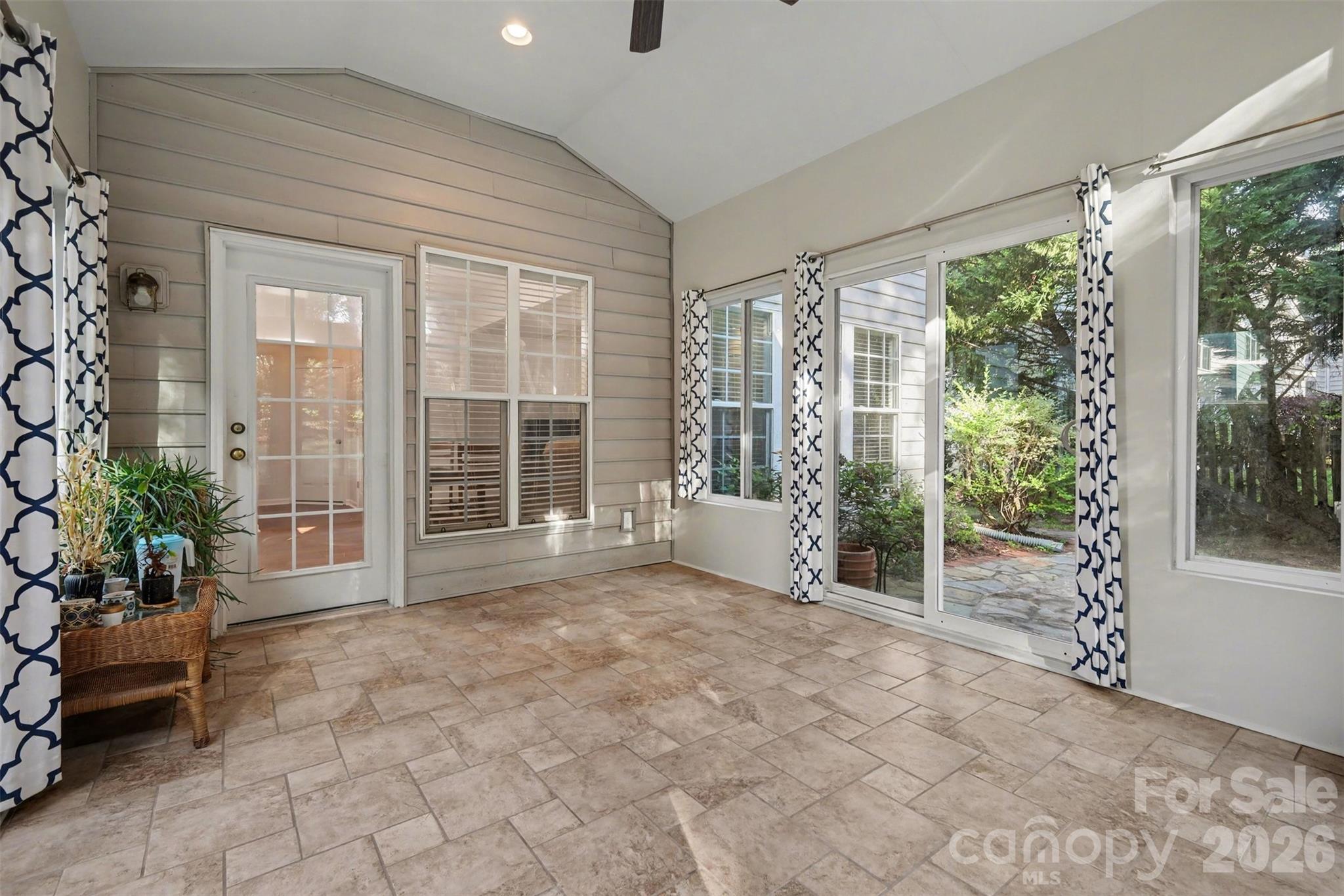 Weston Glen - Residential