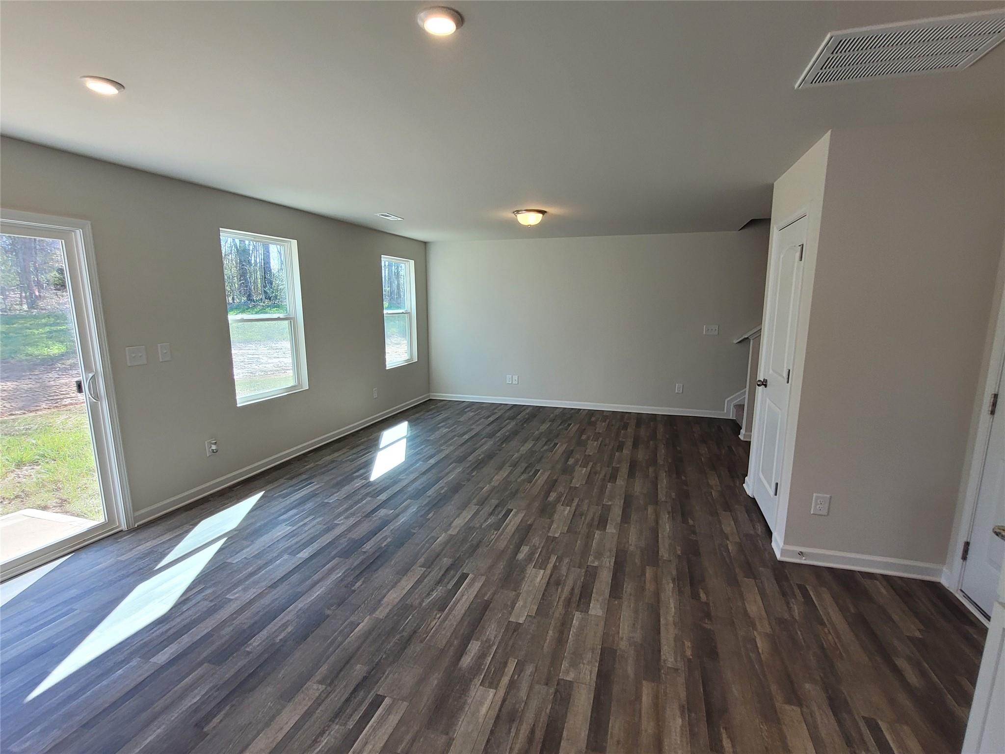 Ashton Manor - Residential Lease