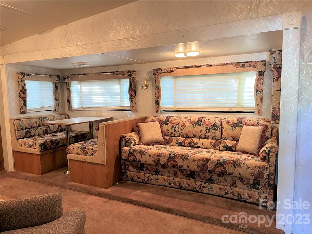 Twin Harbor - Residential