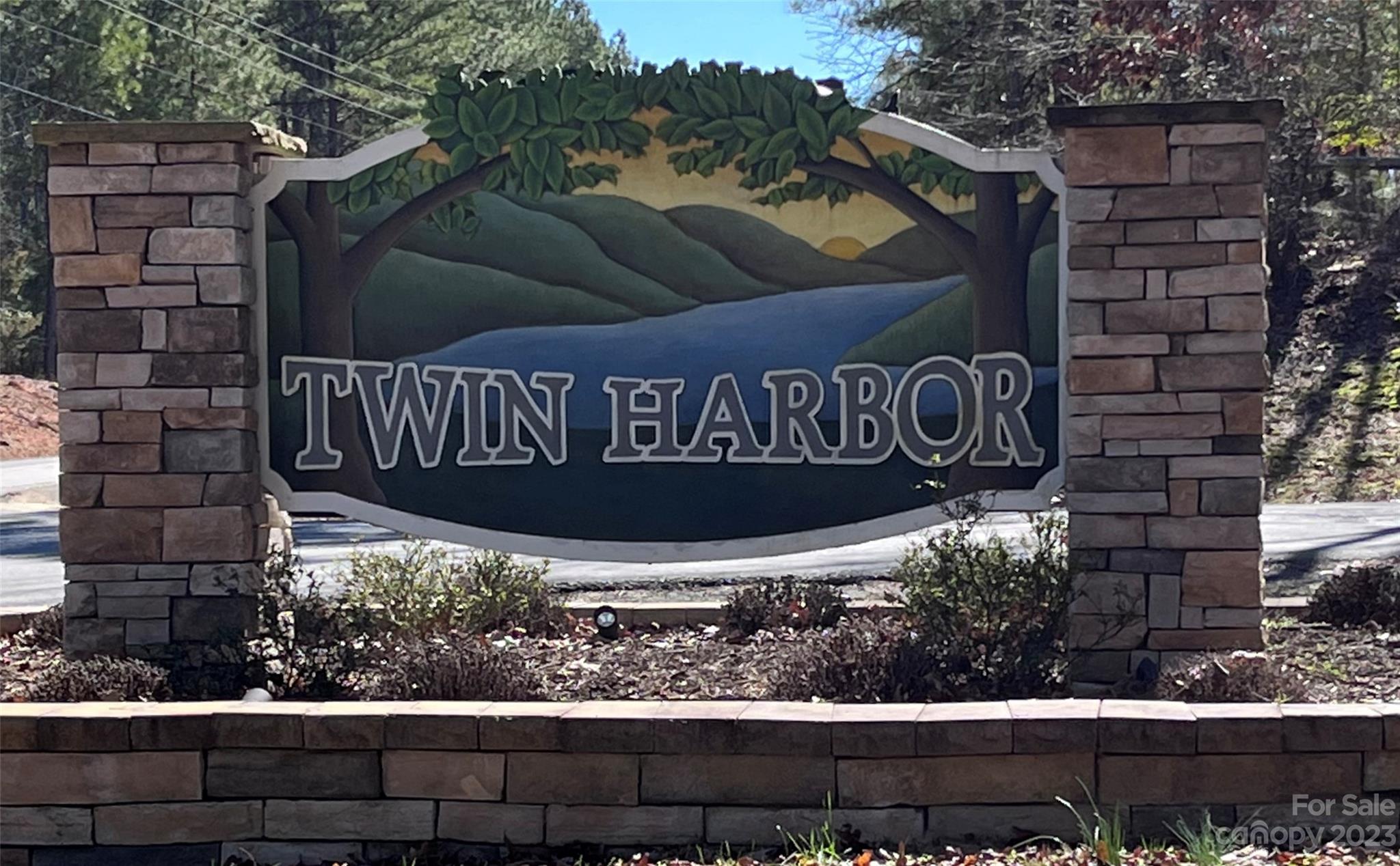 Twin Harbor - Residential