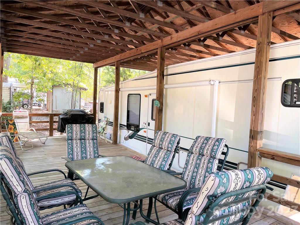 Twin Harbor - Residential