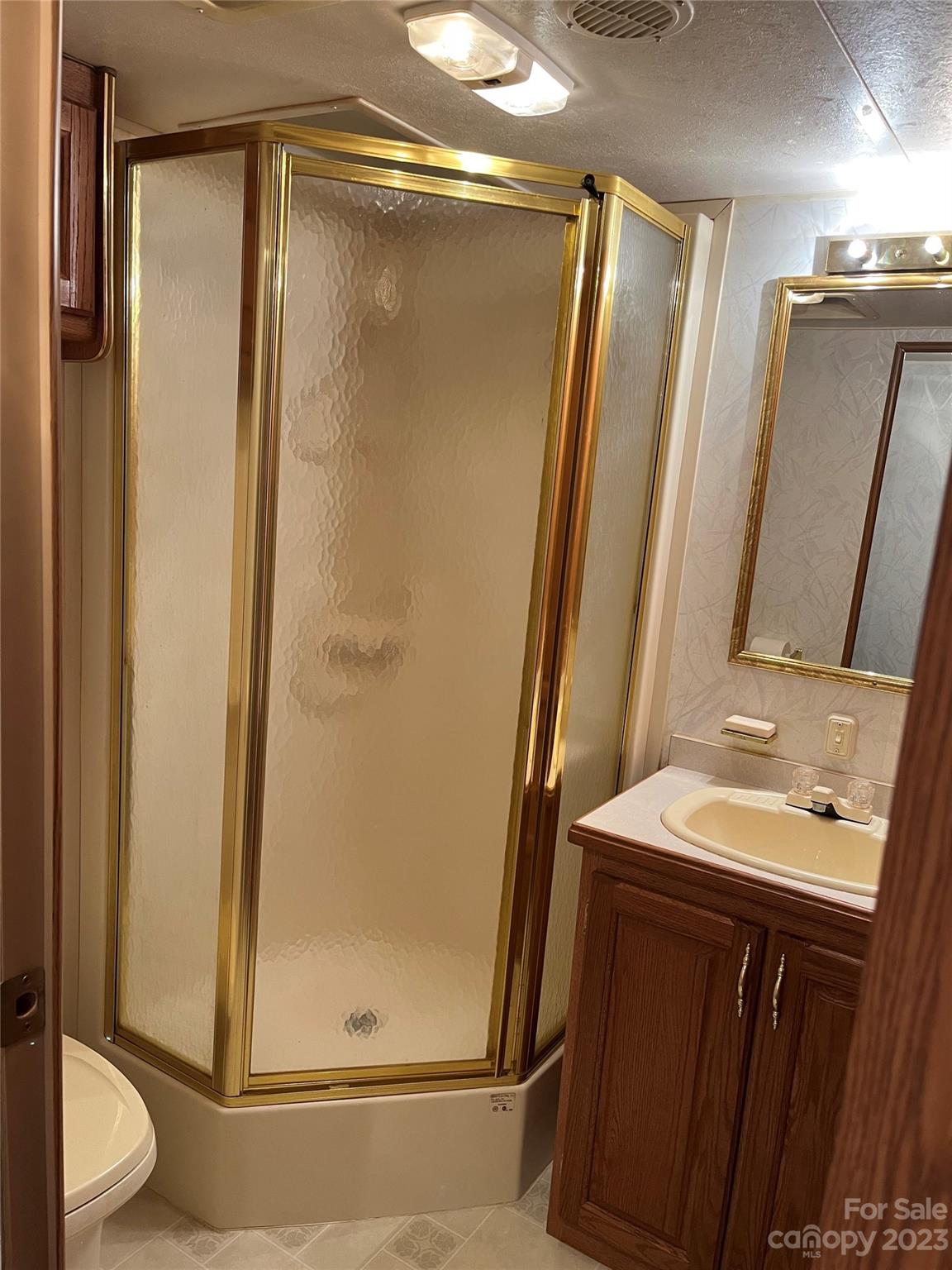 Twin Harbor - Residential