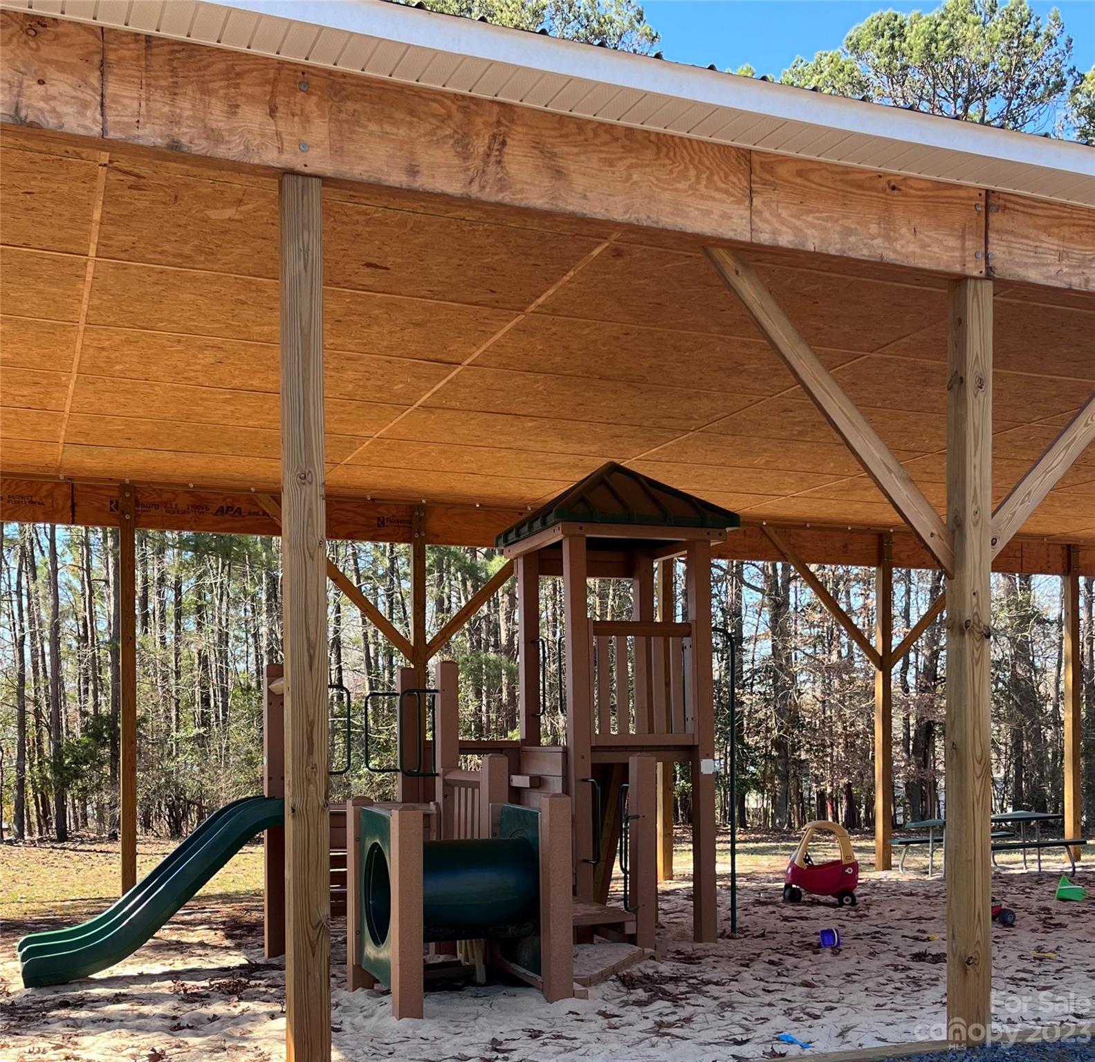 Twin Harbor - Residential