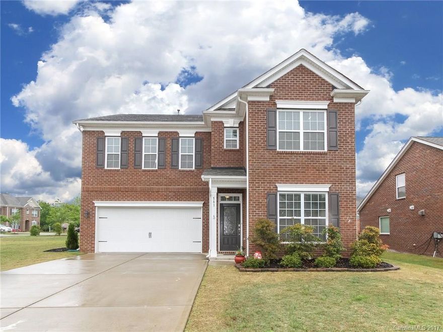 Bring your buyer's to this gorgeous home conveniently located in the sought after community of Riverwood! This all-brick home features 9' ceilings on the main floor. Spacious eat-in kitchen, hardwood floors, gas fireplace...this home has it all! Large corner lot with in-ground irrigation system. Seller-Paid 12-month Choice Home Warranty.