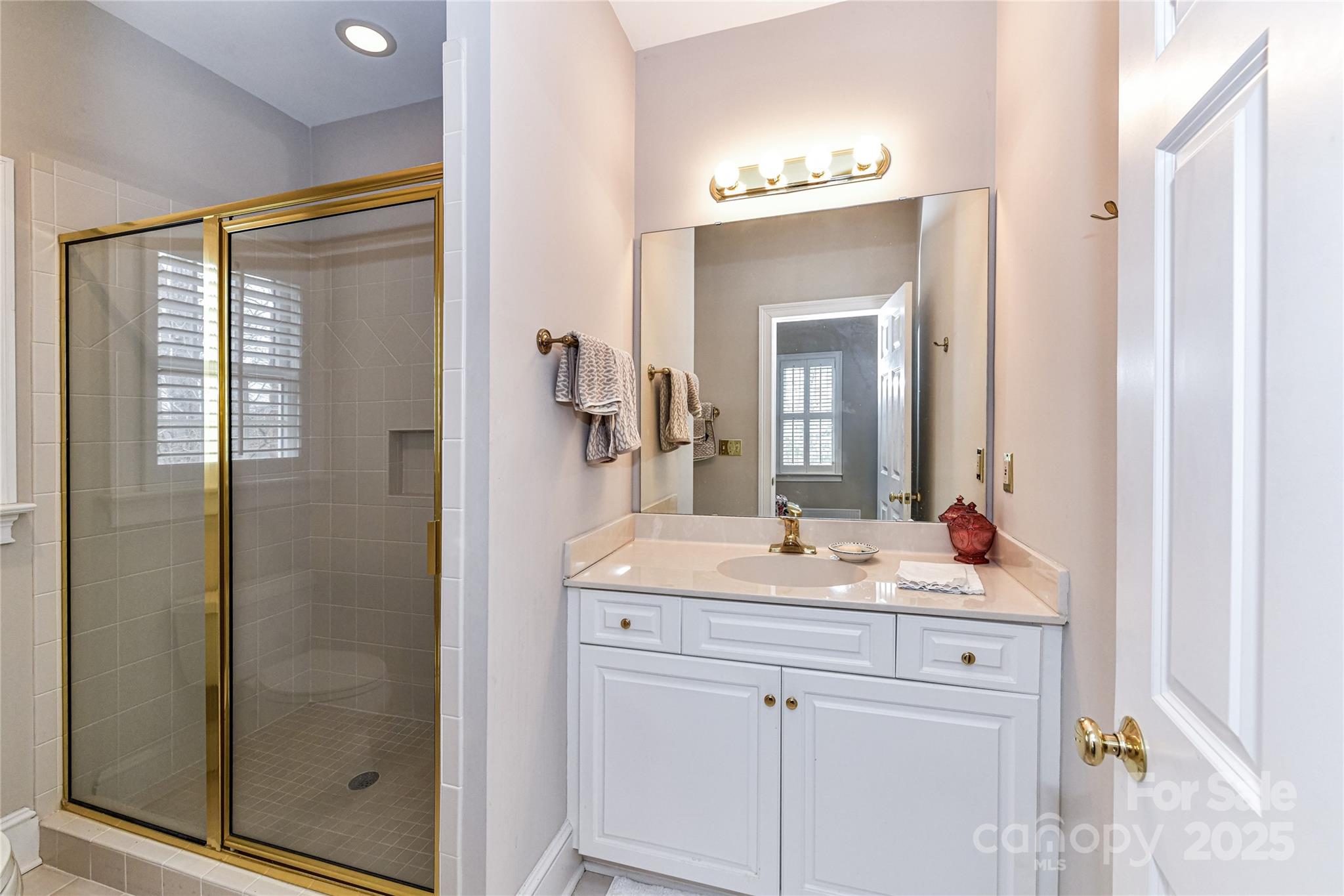 Cabin Woods - Residential