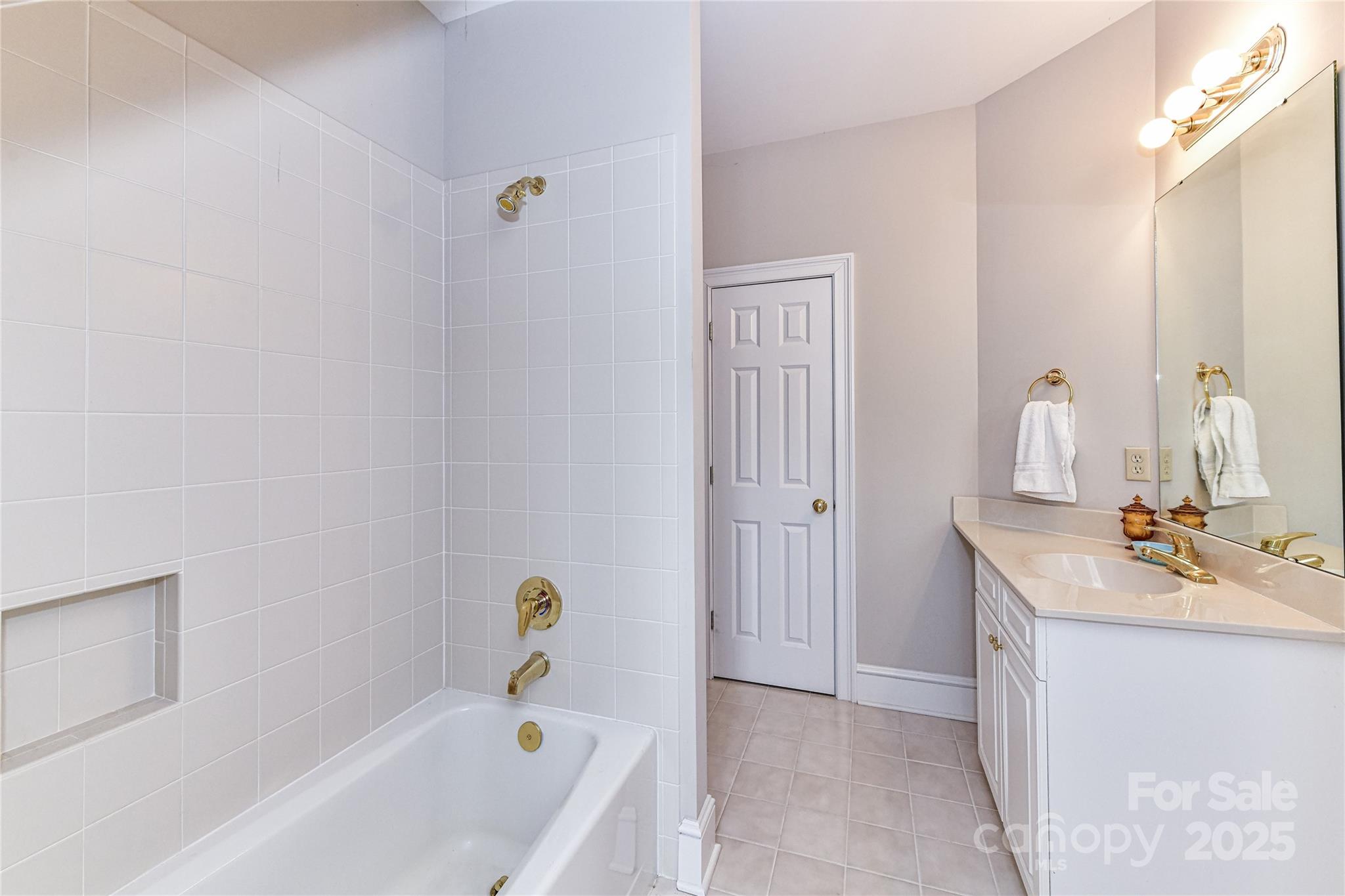 Cabin Woods - Residential