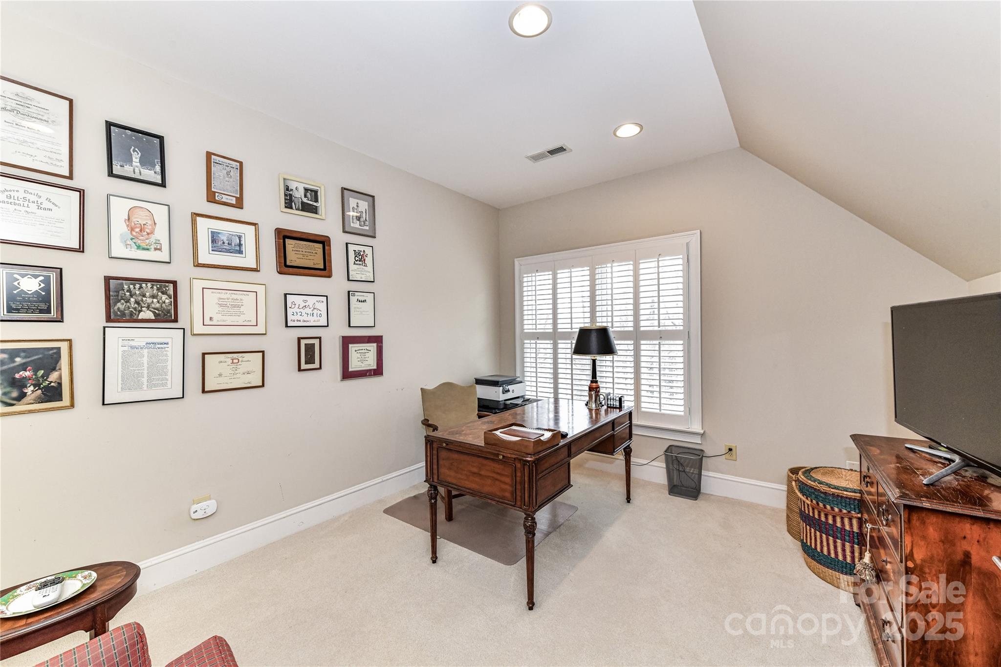 Cabin Woods - Residential