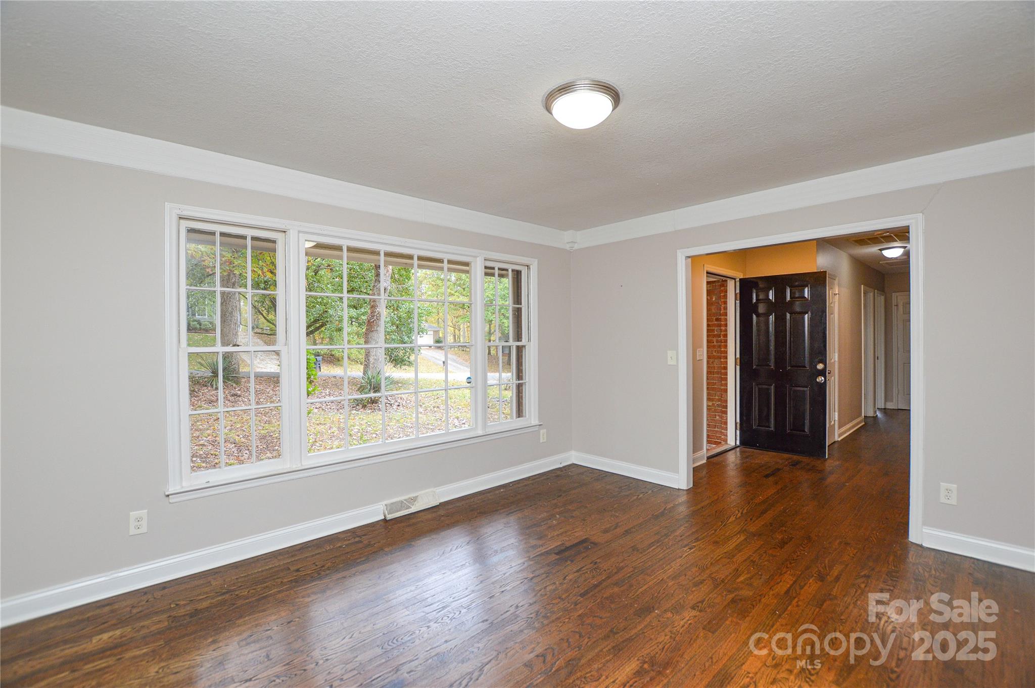 11810 Lansbury Court