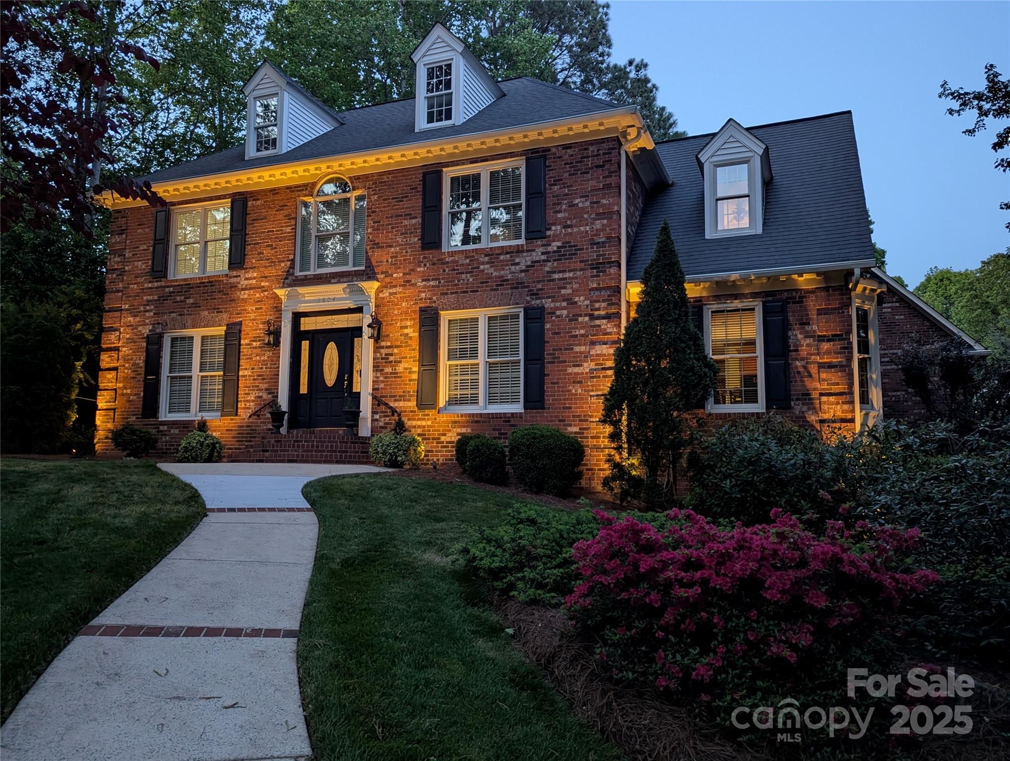 3804 Bellingham Lane