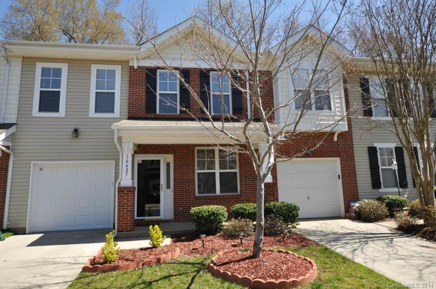 Gorgeous townhome in the heart of the Ballentyne area. Features HW floors in dining room & kitchen. Guest bedroom and full bath on the main floor. 2 story great room open to kitchen and loft above. 2 large bedrooms up
with two full baths up. Also, has a one car garage and backs up to trees for privacy. Fantastic unit!