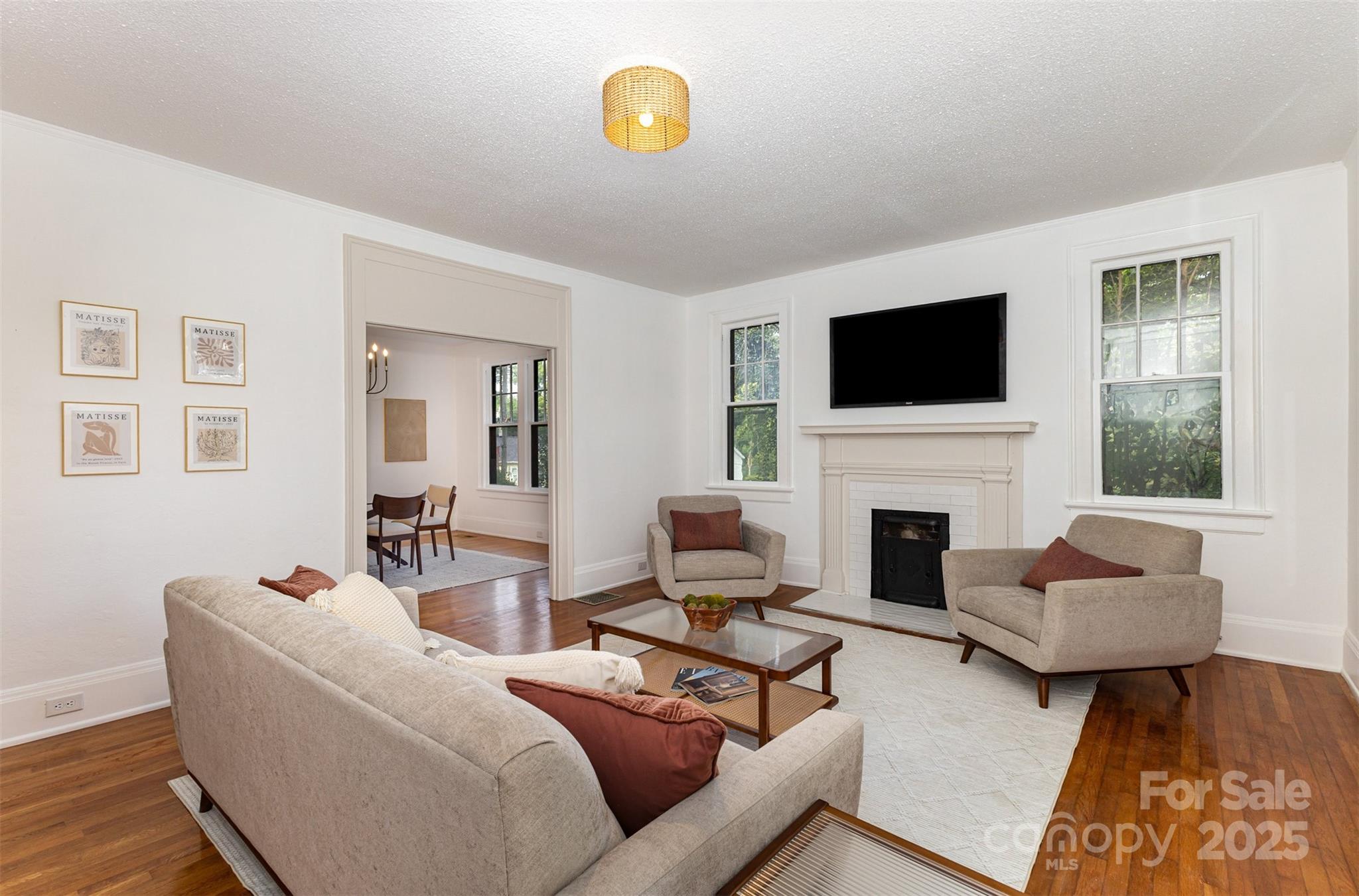 211 W 6th Avenue