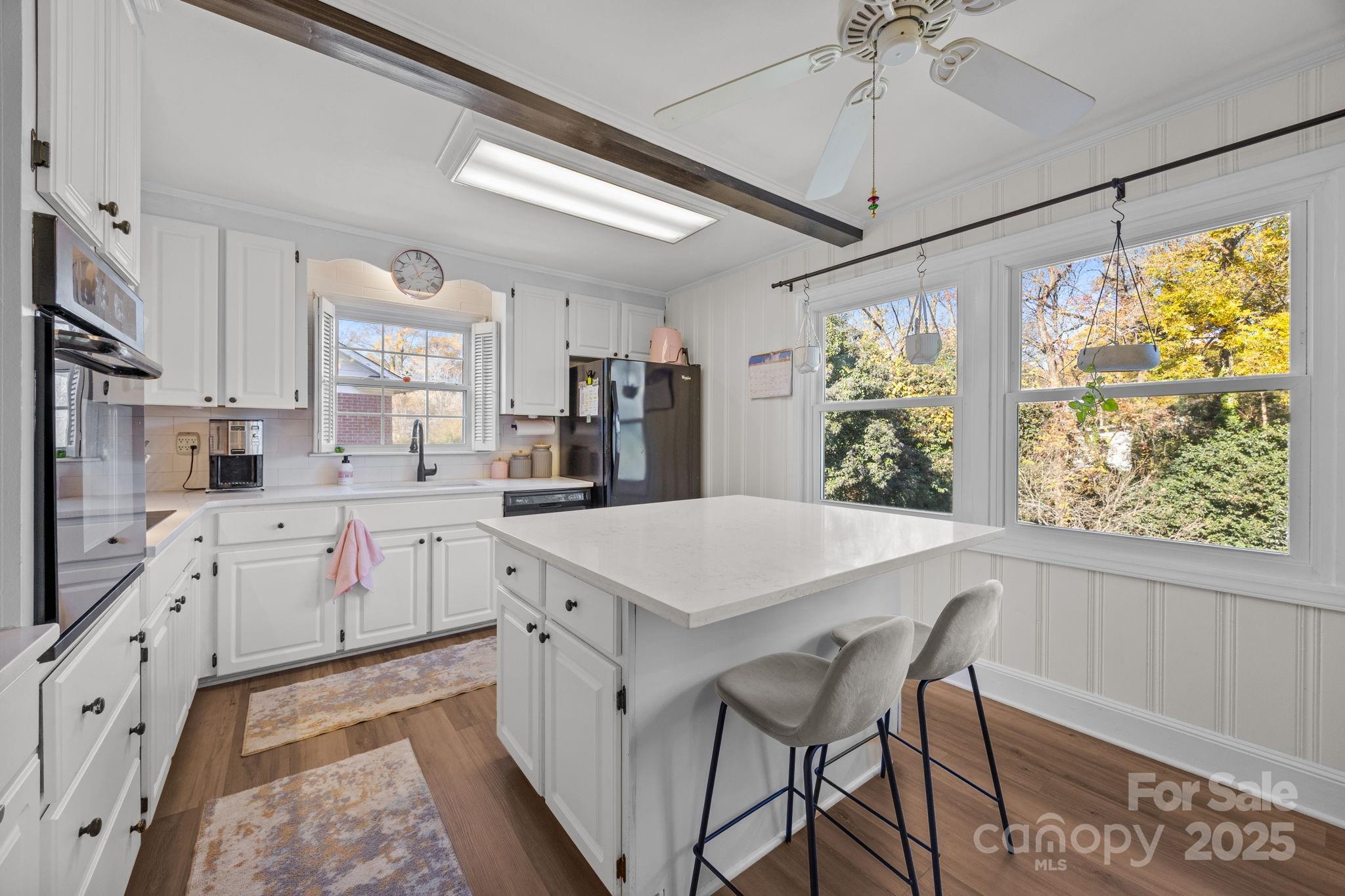 6621 Starcrest Drive